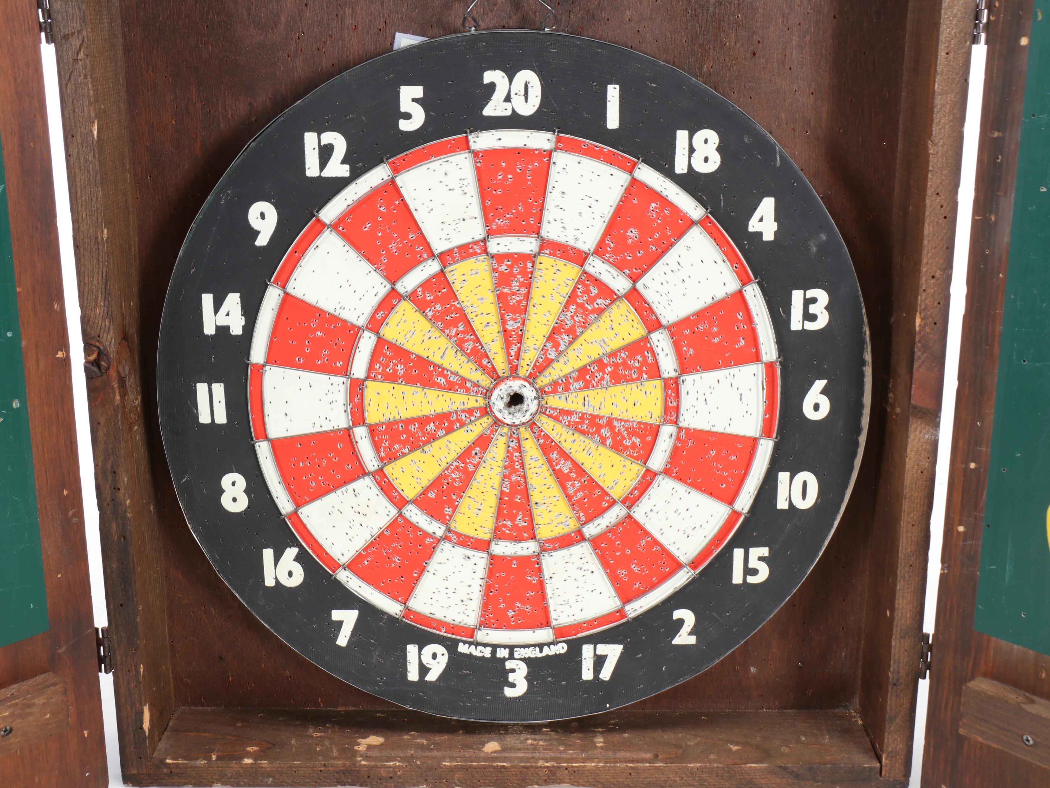 Buckingham Arms Grog Ale Dartboard Cabinet with Other Dartboard and Darts