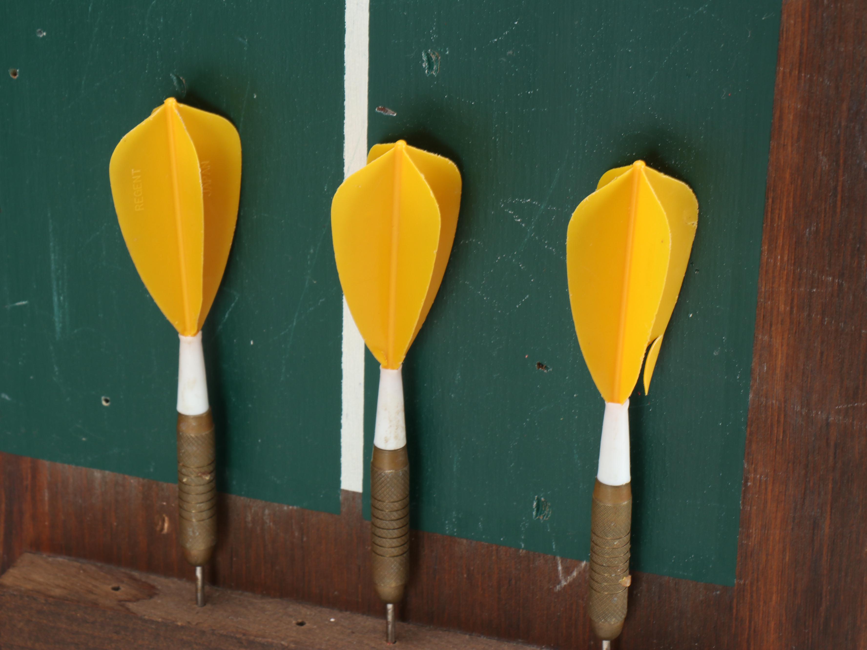 Buckingham Arms Grog Ale Dartboard Cabinet with Other Dartboard and Darts