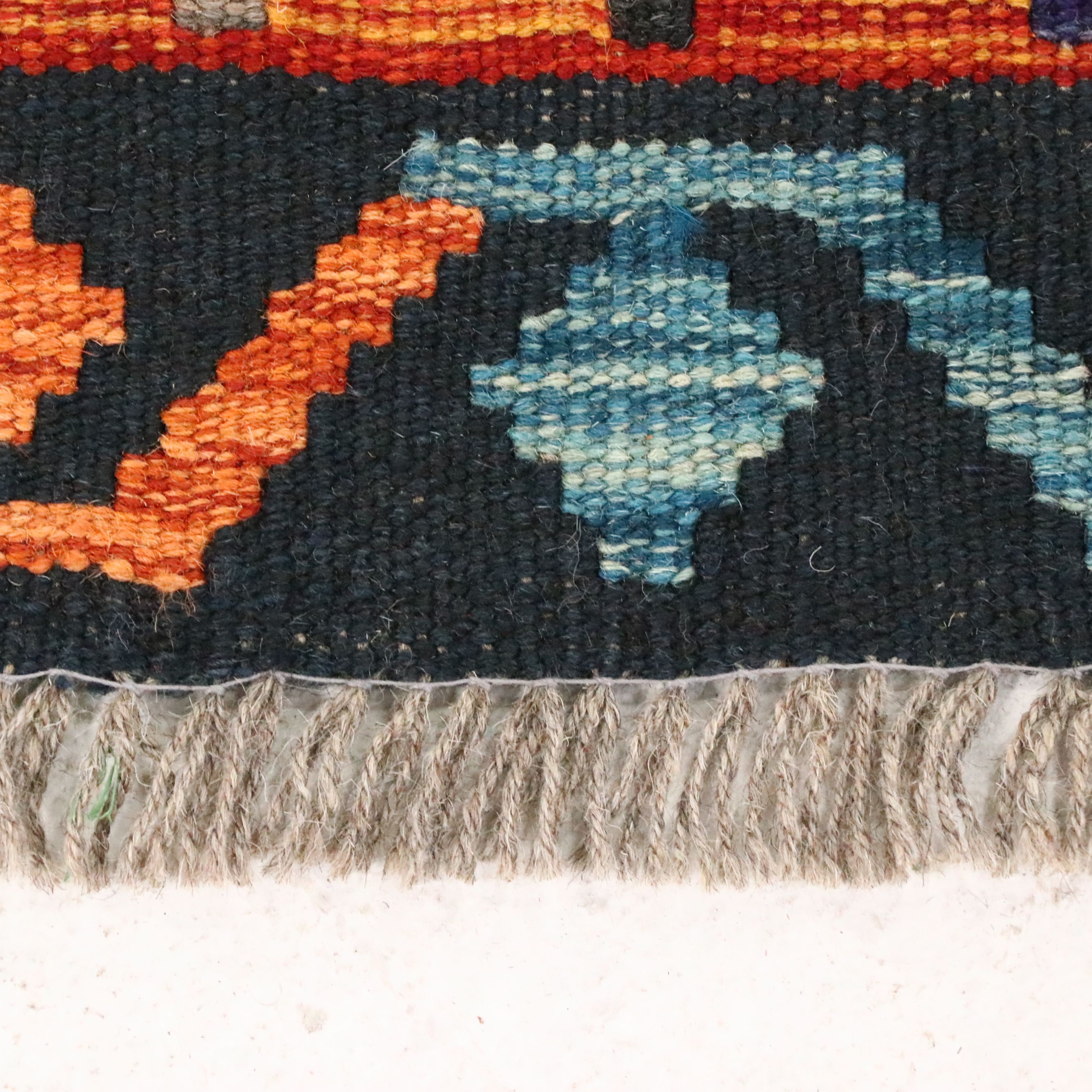 5'10 x 8'5 Handwoven Pakistani Kilim Area Rug