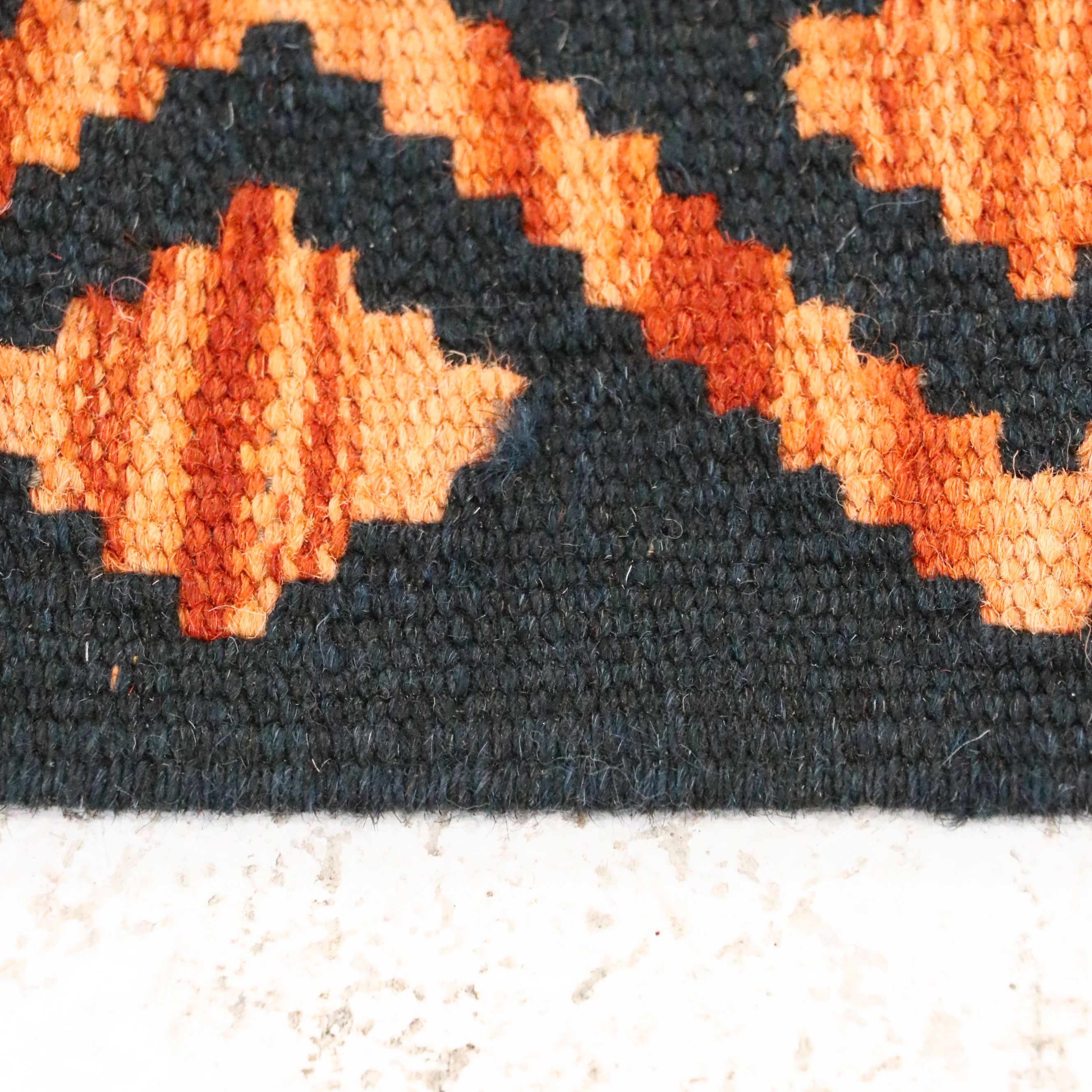 5'10 x 8'5 Handwoven Pakistani Kilim Area Rug