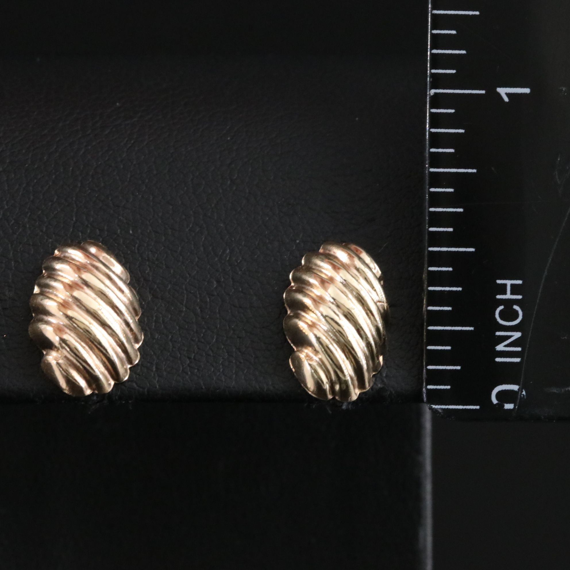 14K Fluted Earrings