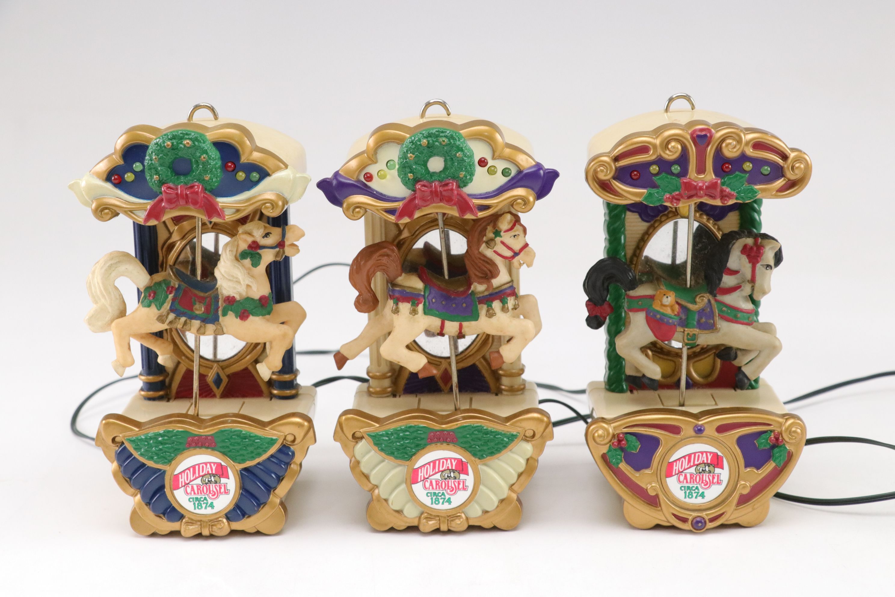 Mr. Christmas "Holiday Carousel" Light-Up Decor with "Reindeer Feed" Bags