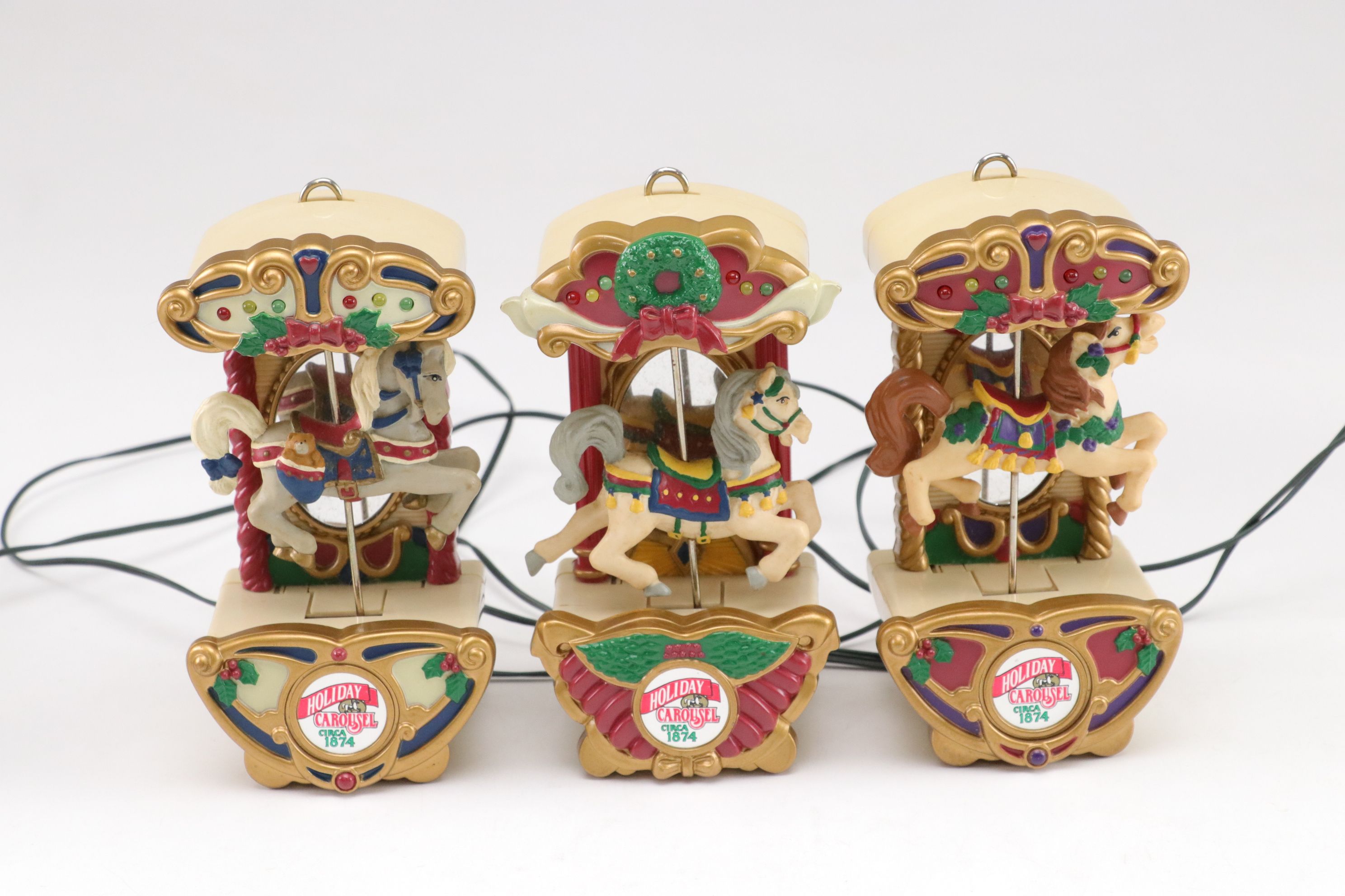 Mr. Christmas "Holiday Carousel" Light-Up Decor with "Reindeer Feed" Bags