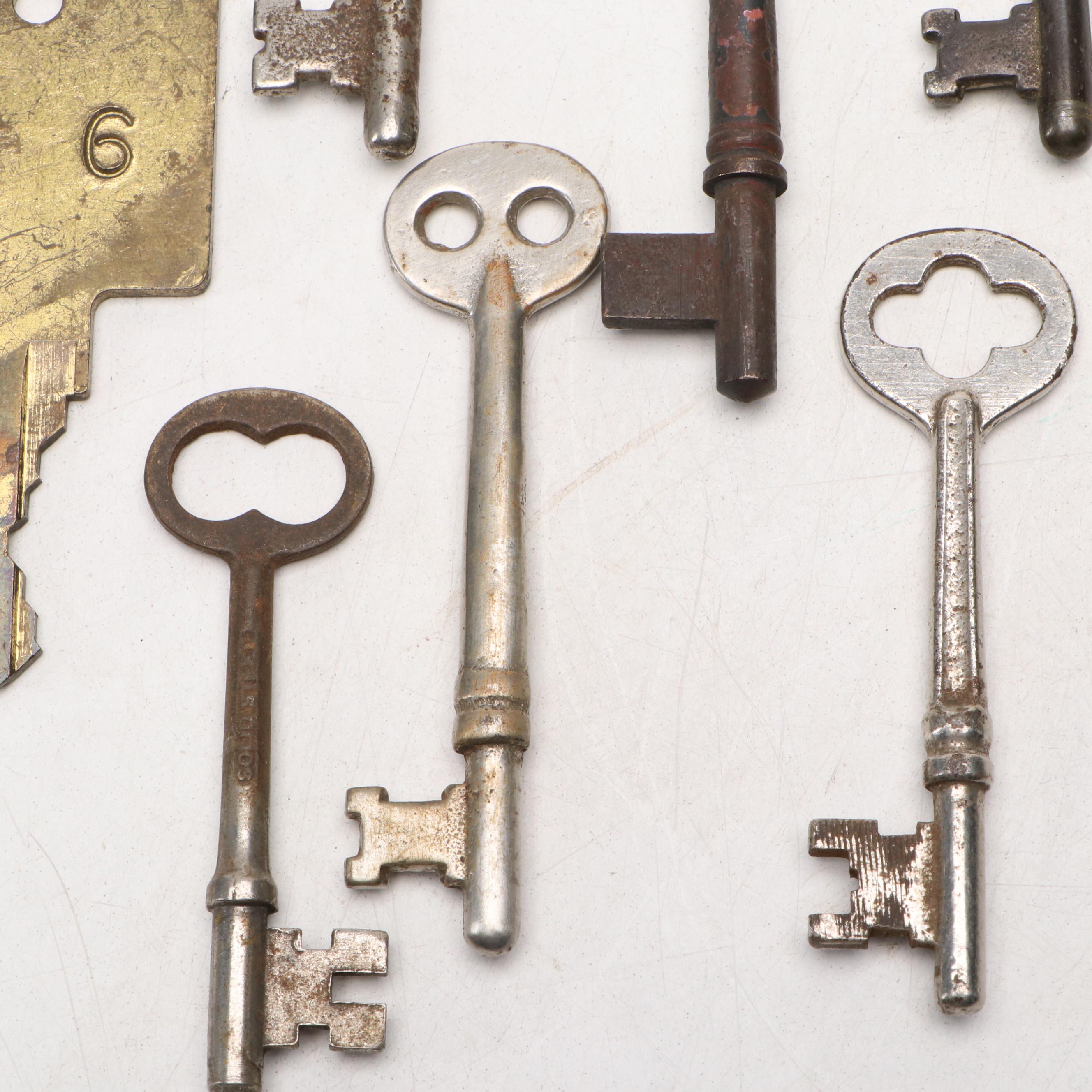 J.B. Schroder Co. Cincinnati Manufactured Key with Steel Skeleton Keys and More