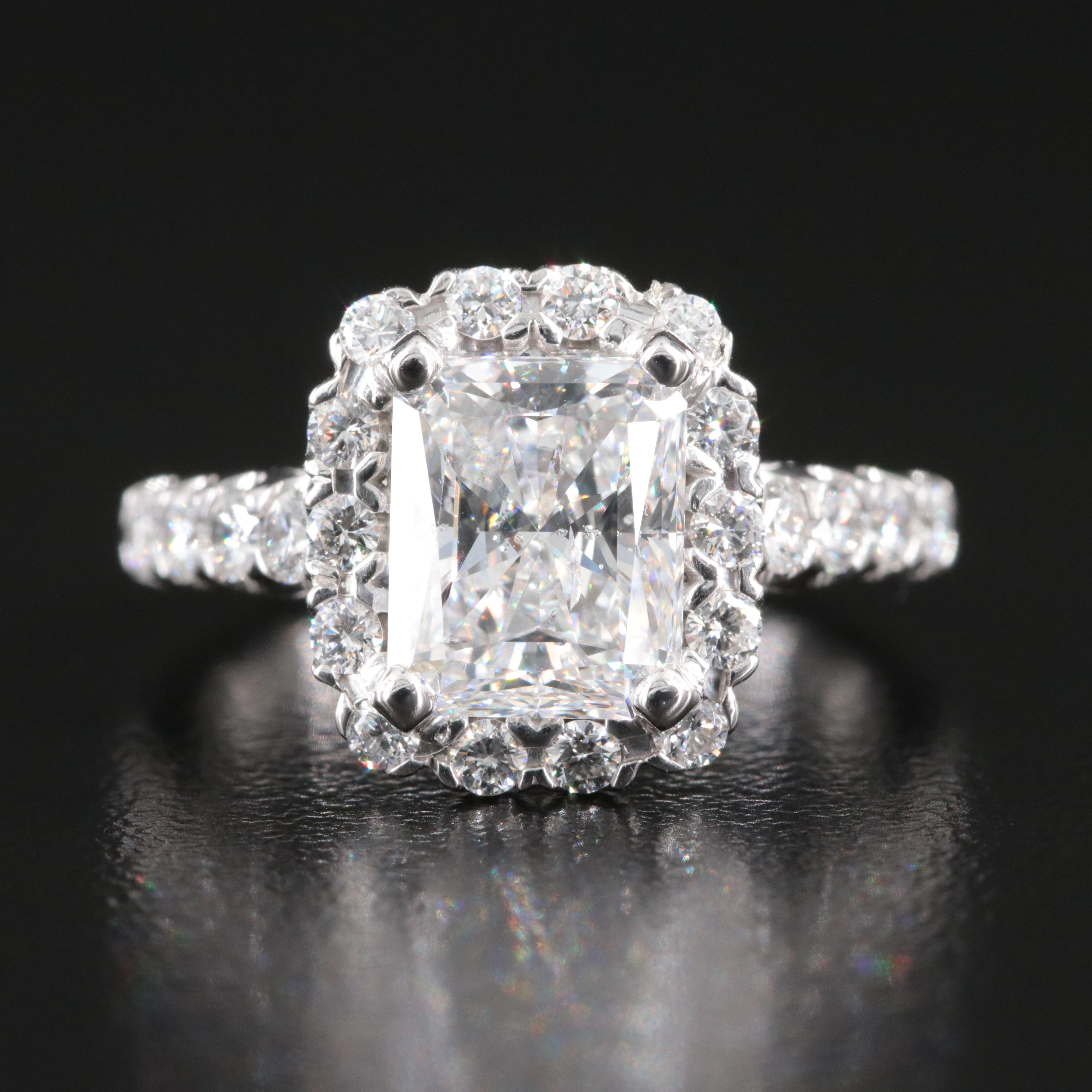 18K 2.75 CTW Diamond Ring with GIA Online Report