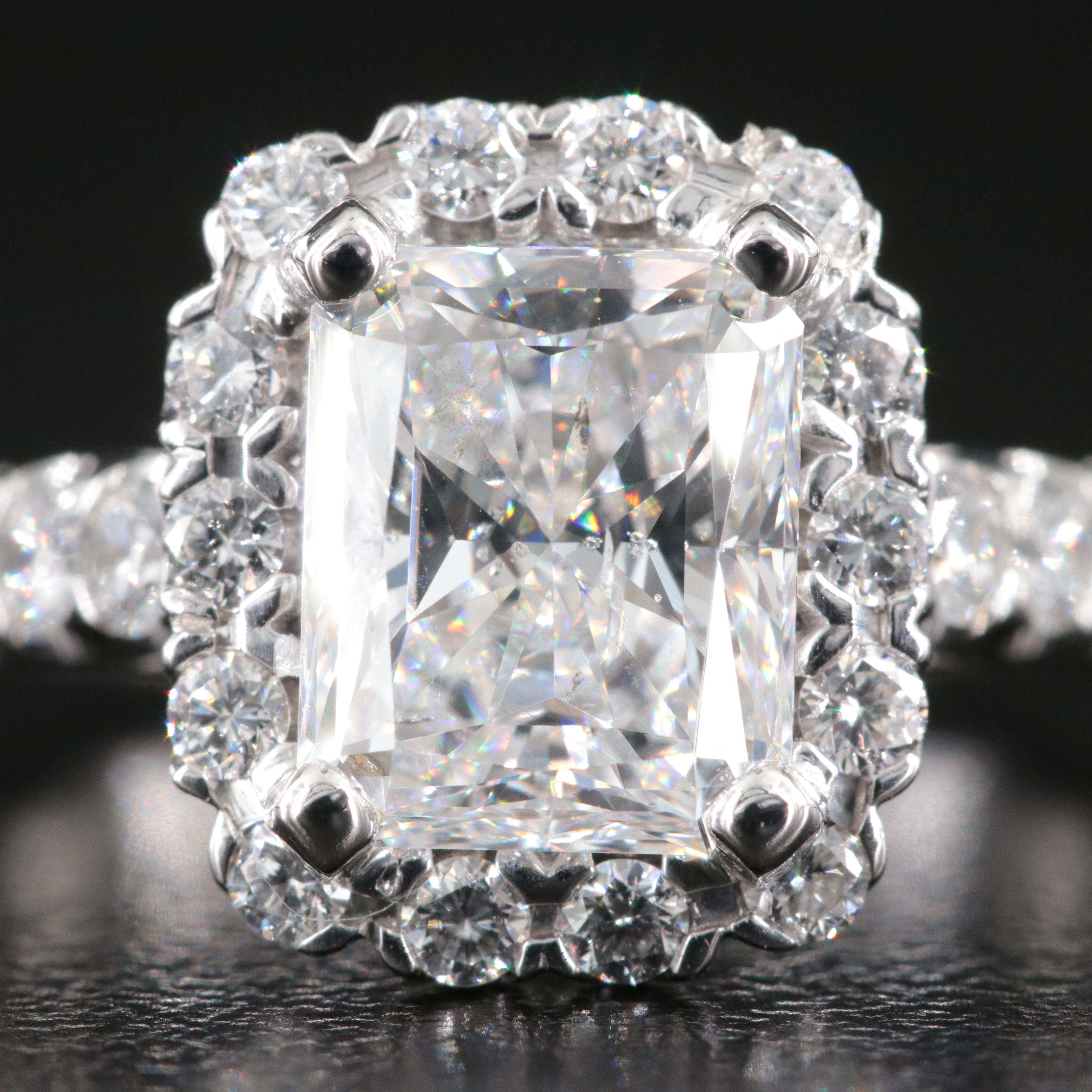 18K 2.75 CTW Diamond Ring with GIA Online Report