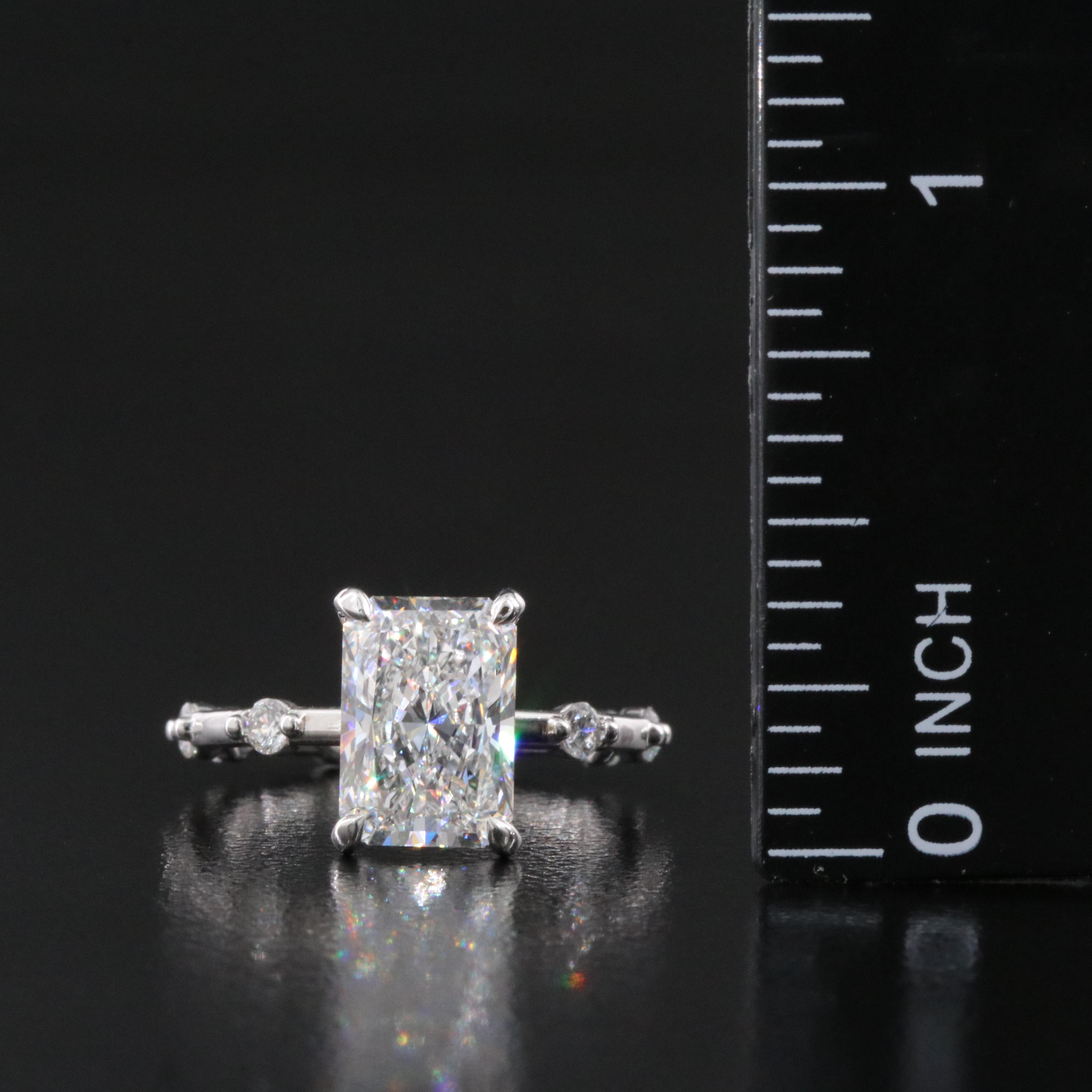 18K 2.86 CTW Lab Grown Diamond Ring with IGI Online Report