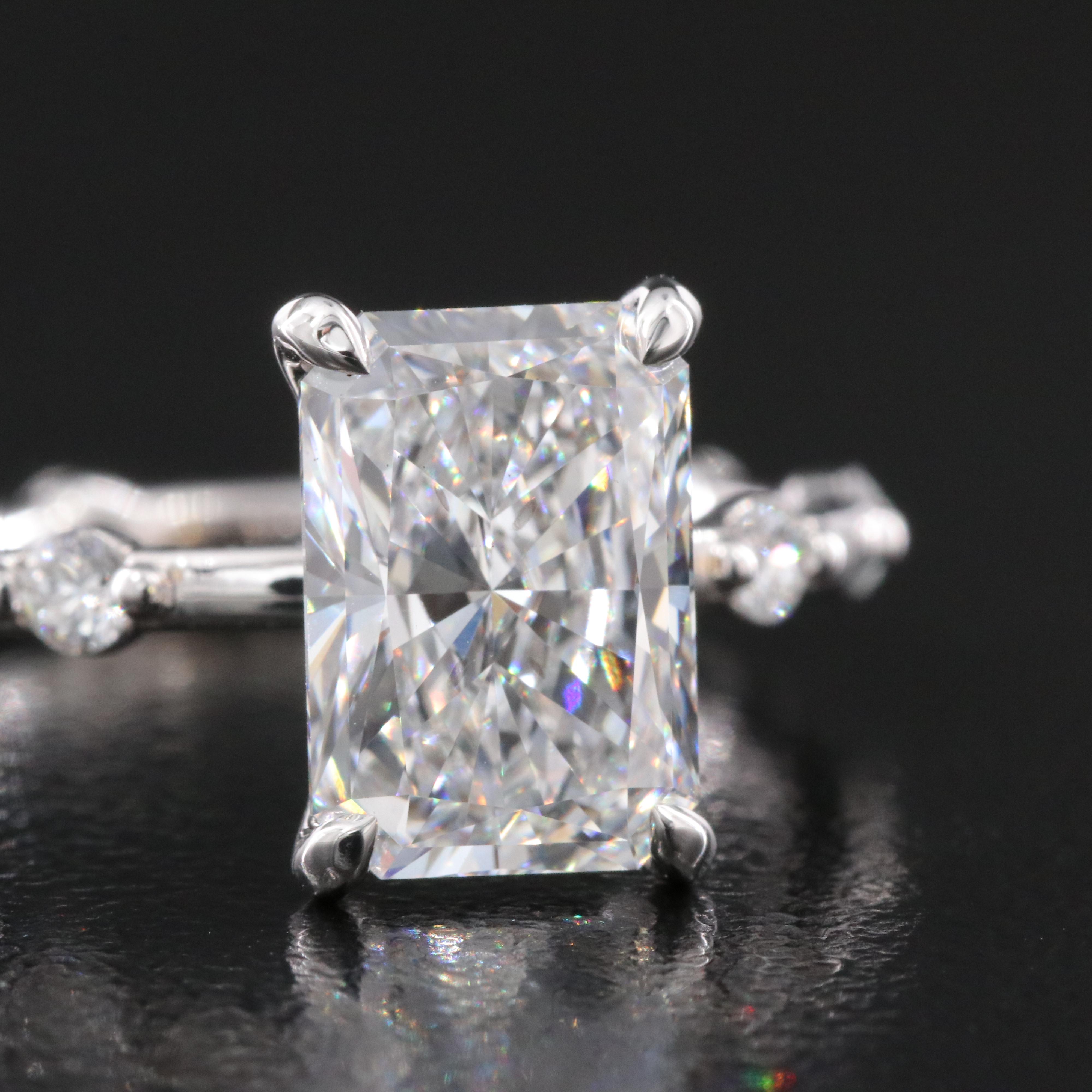 18K 2.86 CTW Lab Grown Diamond Ring with IGI Online Report