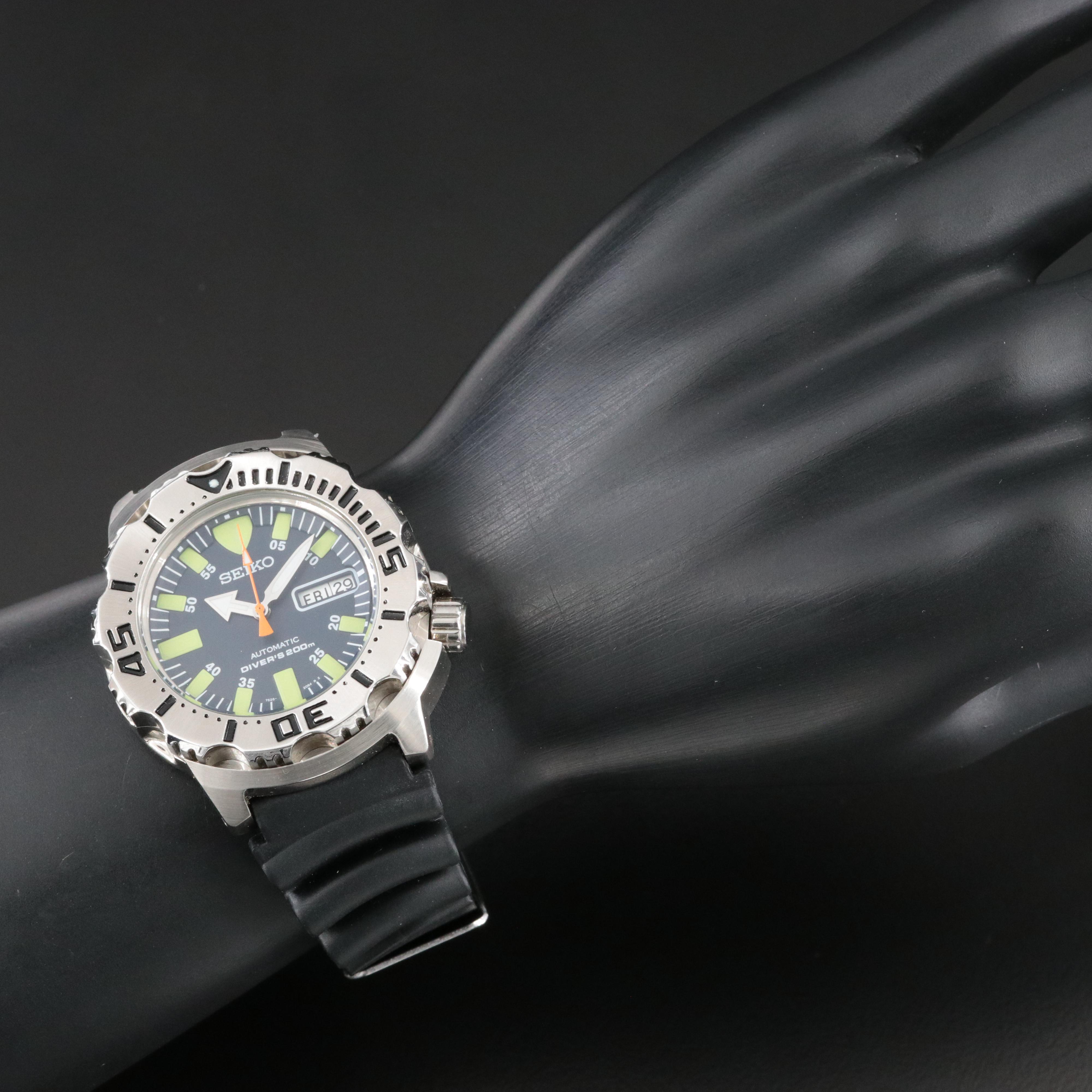 Seiko 200m Scuba Diver's Steel Day-Date Automatic Monster Green 7526-0350 Watch