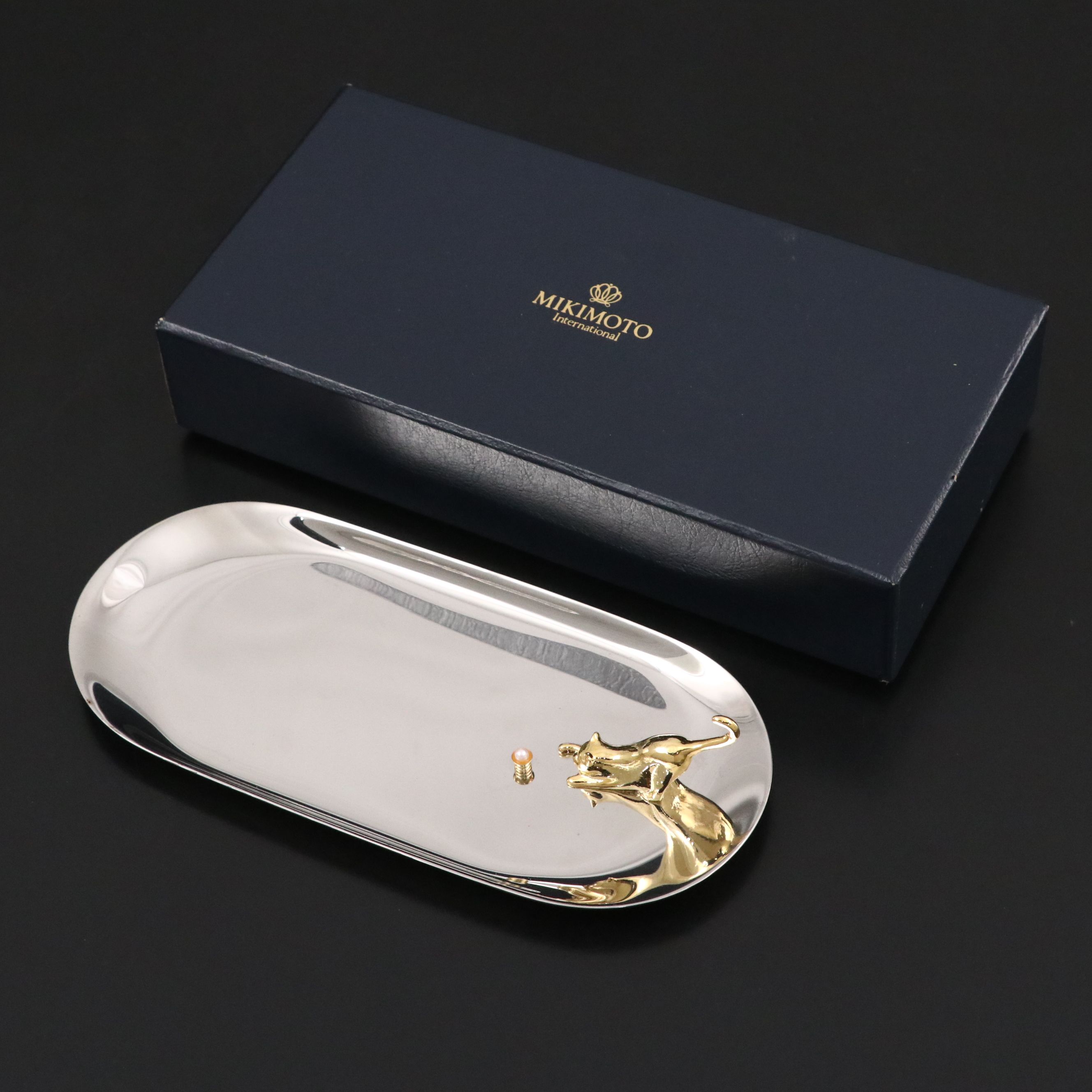 Mikimoto International Gilt Cat and Cultured Pearl Dish