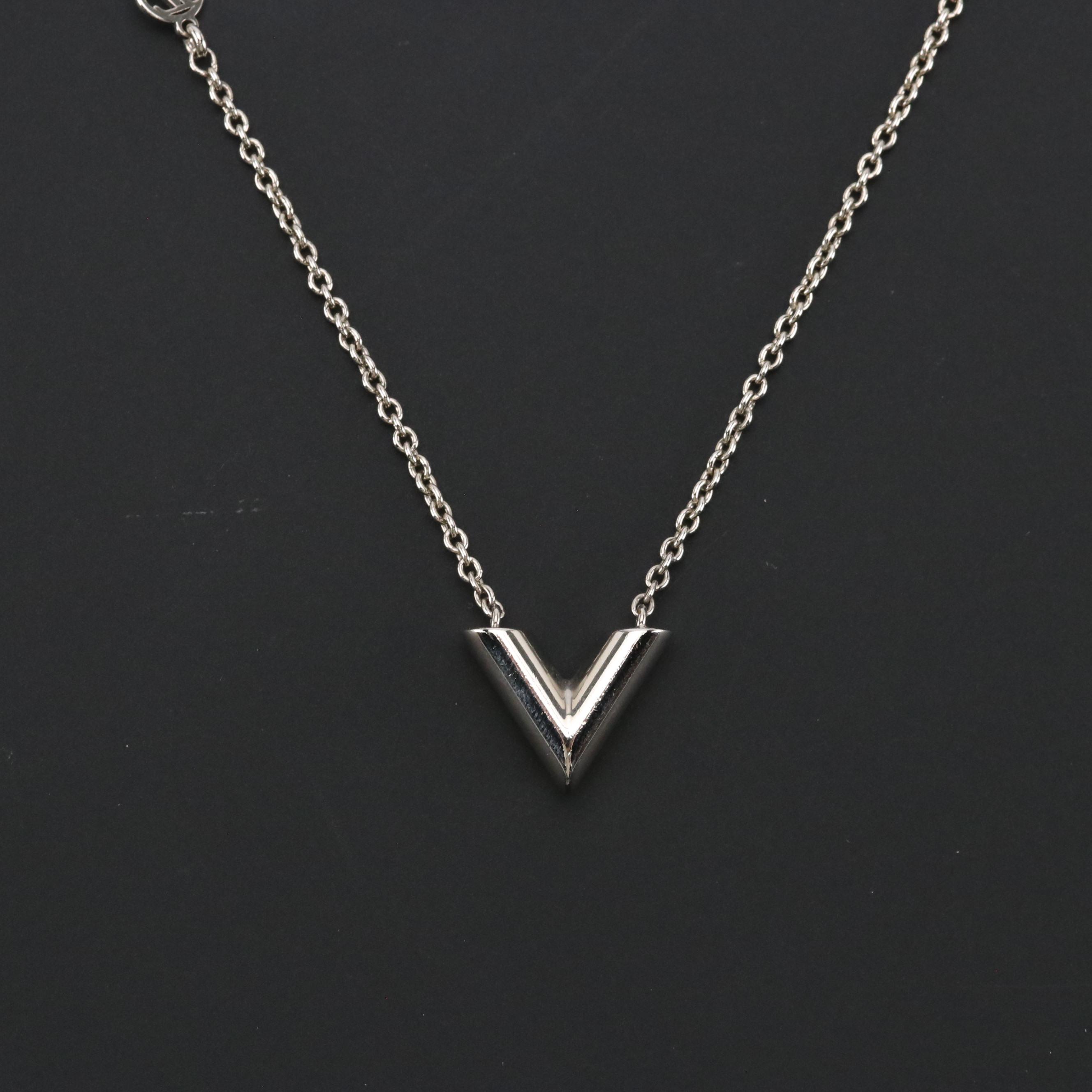Louis Vuitton Essential V Necklace