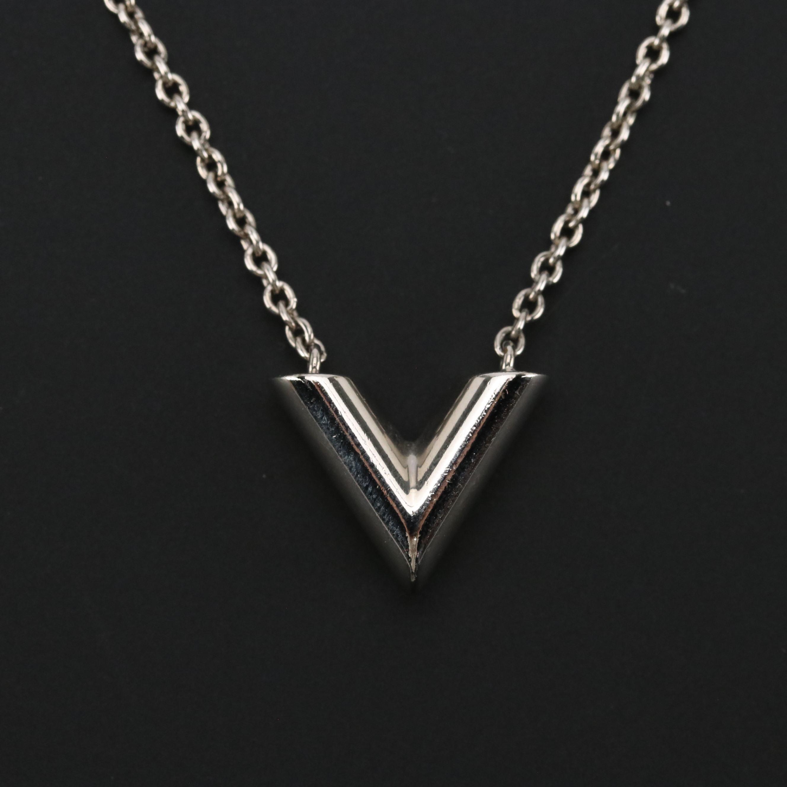 Louis Vuitton Essential V Necklace