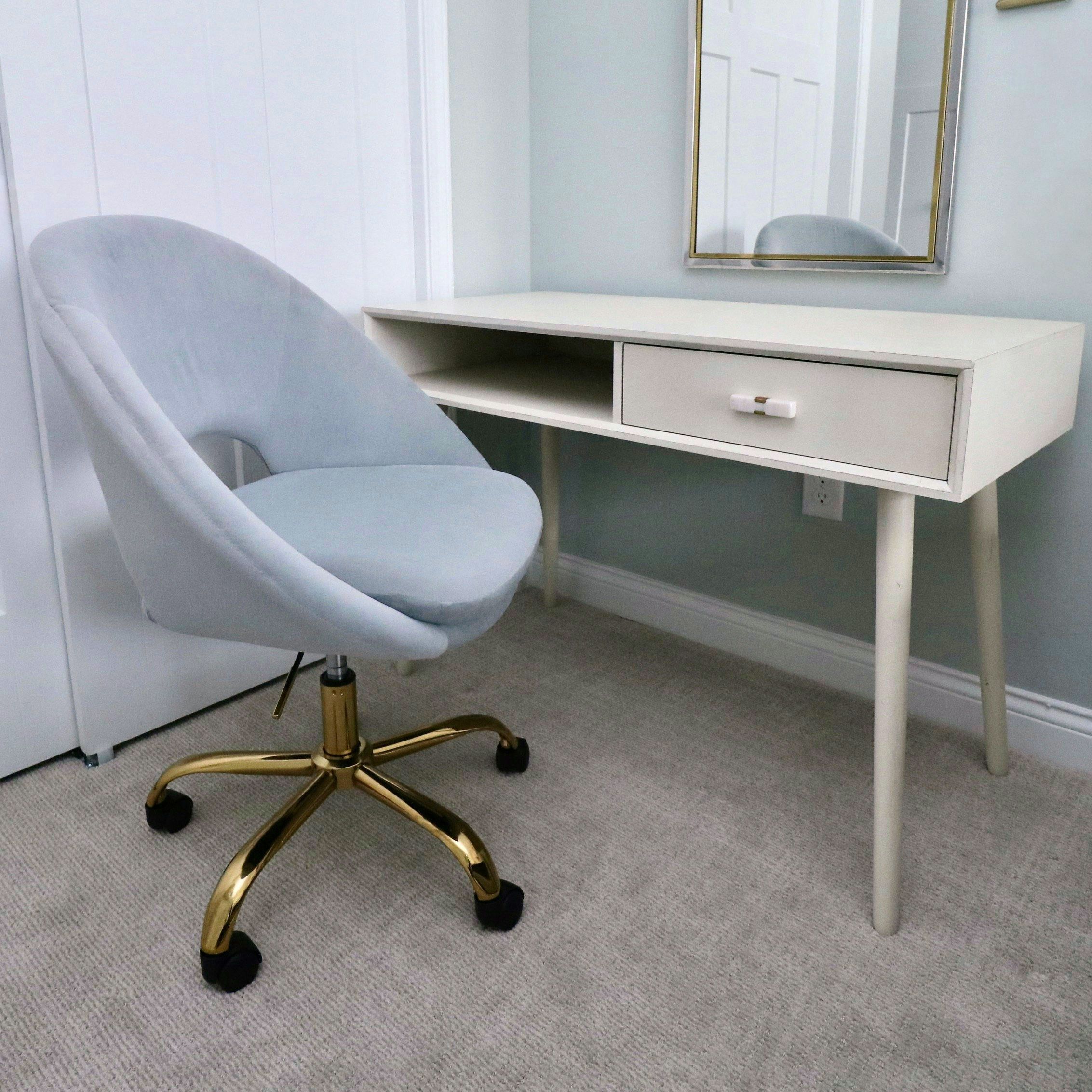 Safavieh "Remy" Distressed White Desk and Hulalahome Plush Desk Chair