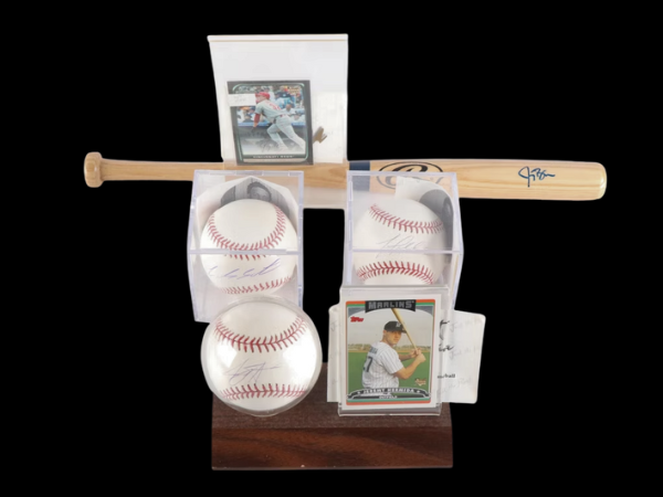 Sports Collectibles, Comics & Memorabilia