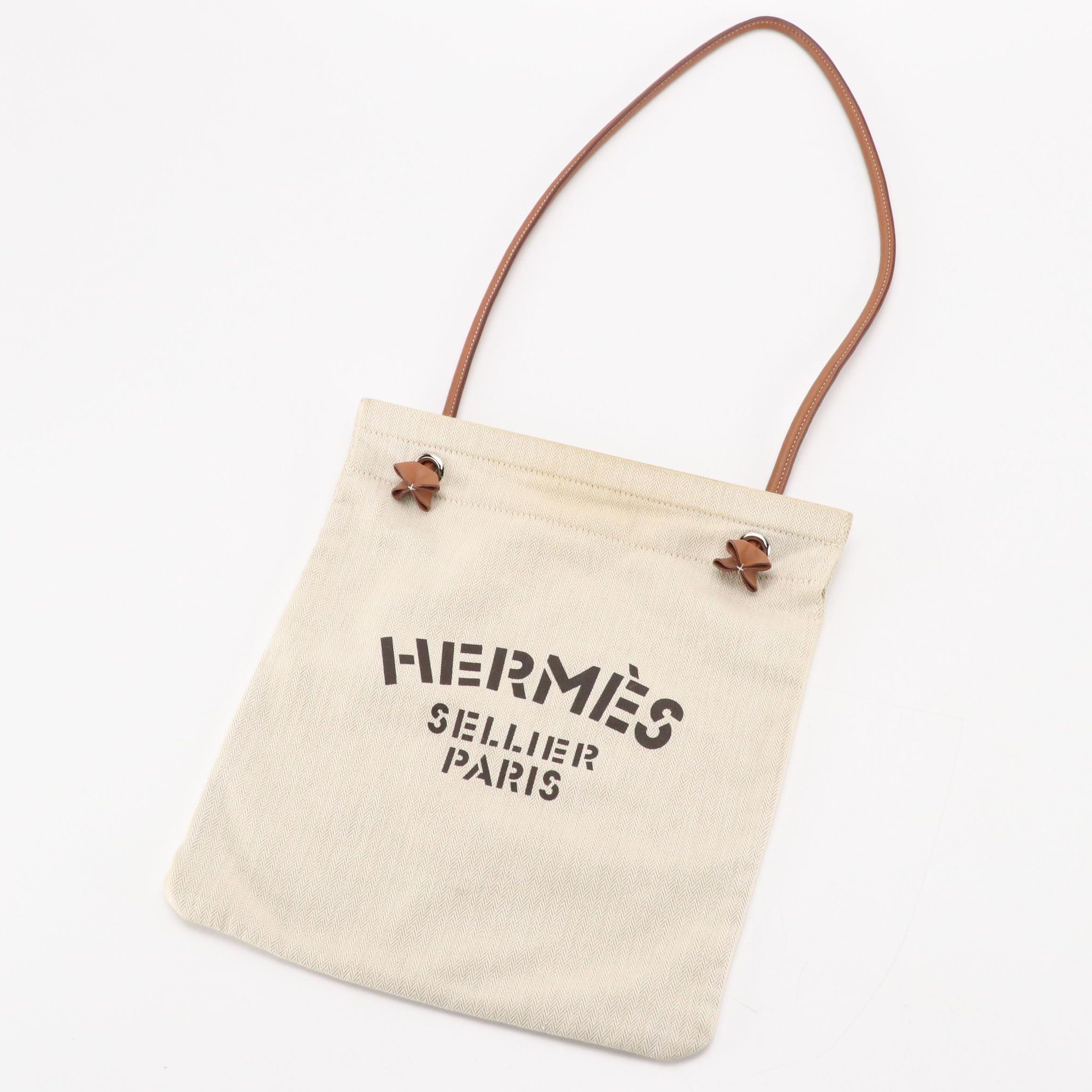 Hermès Aline Grooming Bag in Herringbone Canvas and Brown Leather