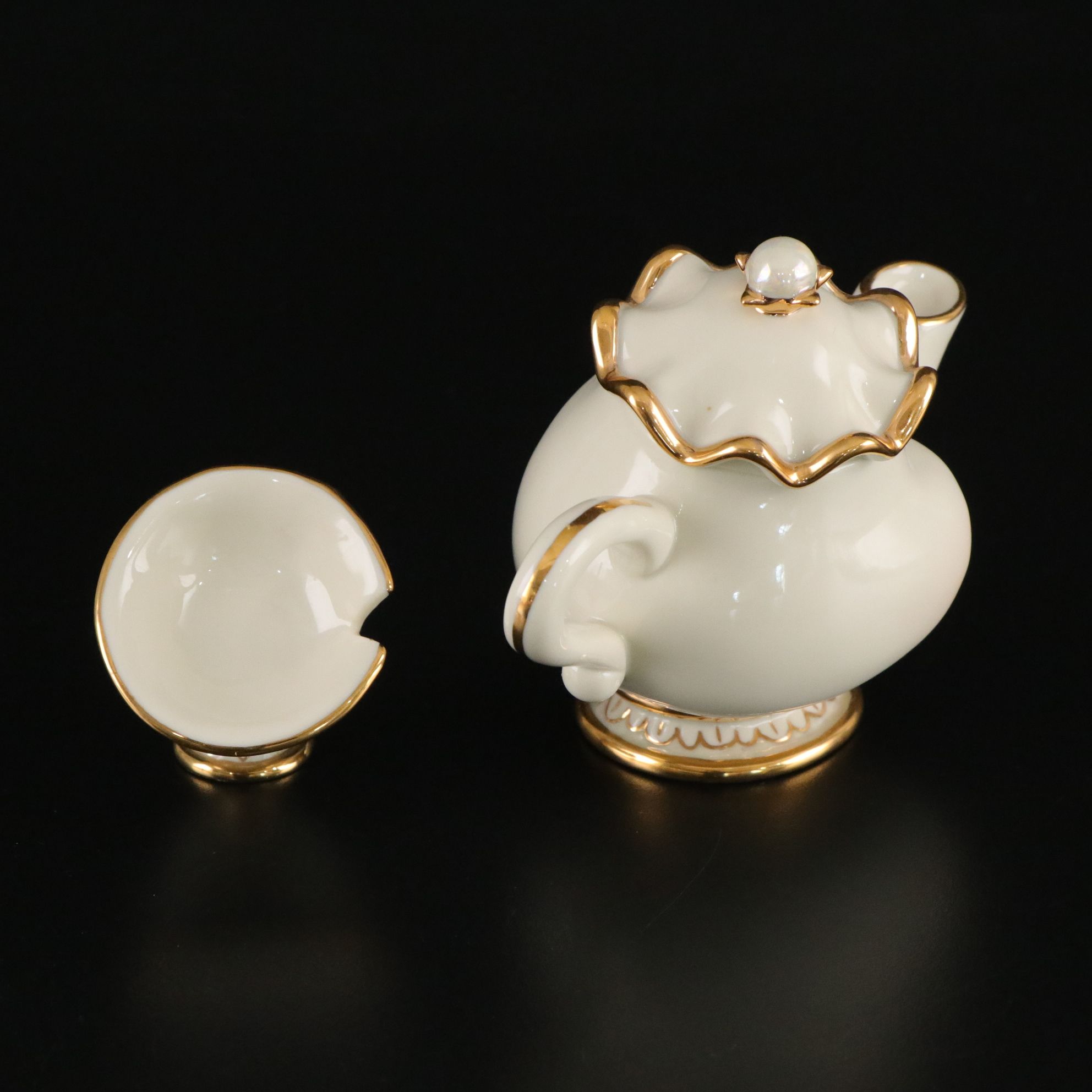 Lenox Jiminy Cricket, Pinocchio & Other Disney Character Figurines