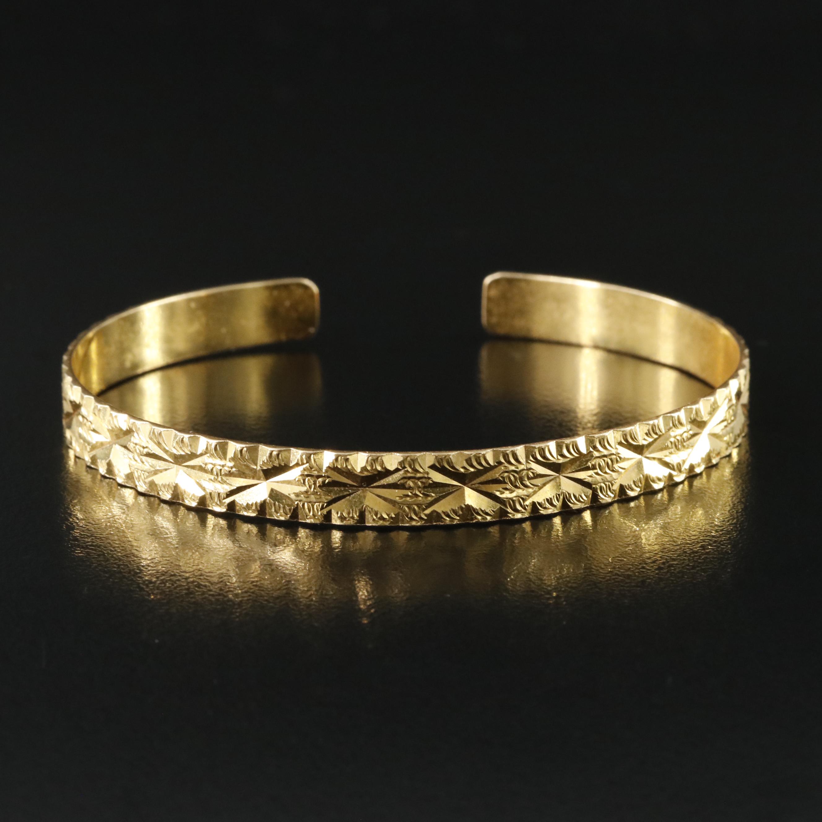 21K Diamond-Cut Style Cuff Bracelet