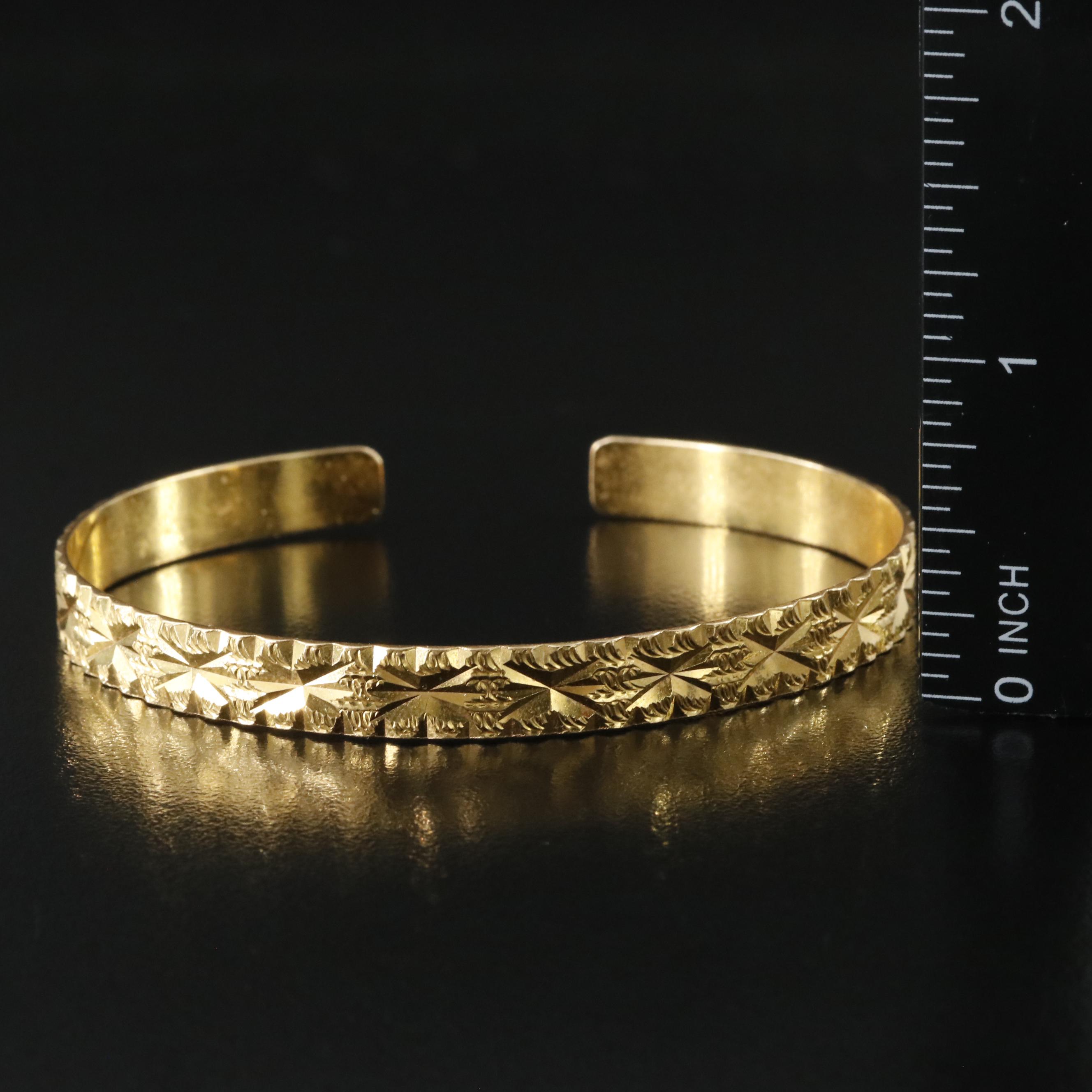 21K Diamond-Cut Style Cuff Bracelet