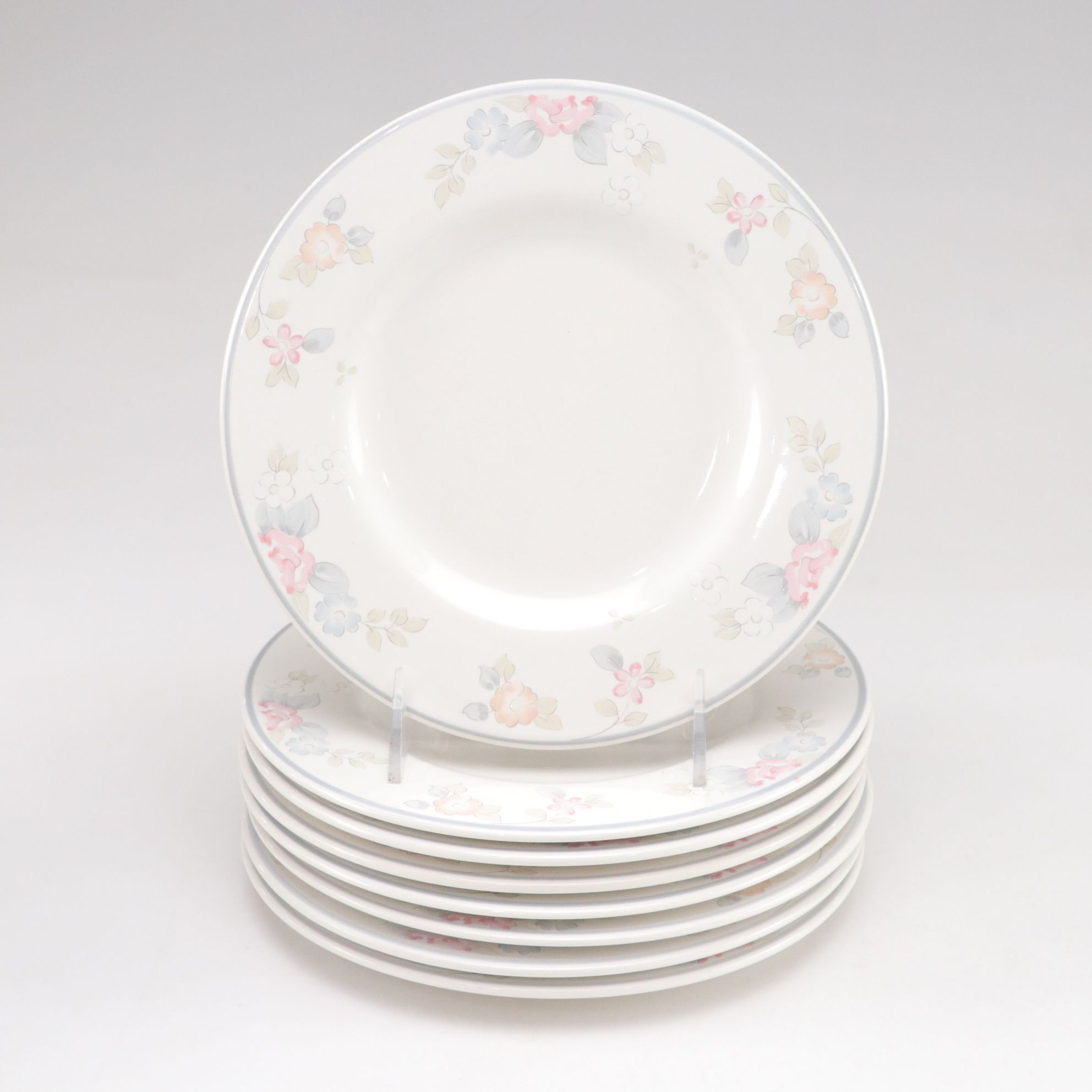 Pfaltzgraff "Wyndham" Dinnerware Place Setting for Eight, 1990s