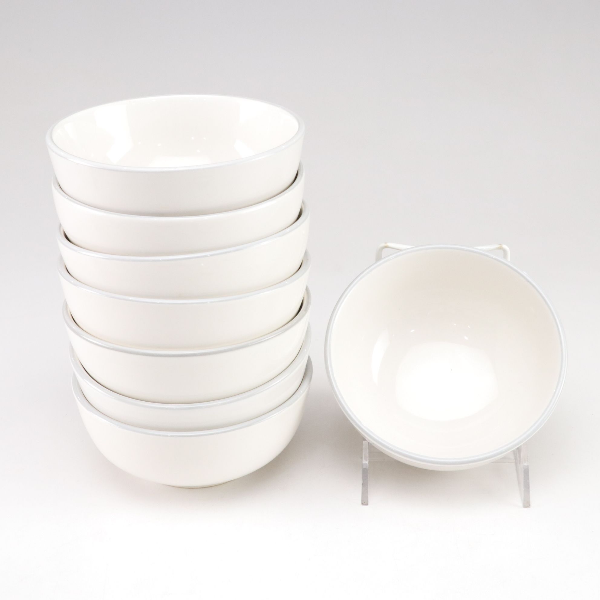 Pfaltzgraff "Wyndham" Dinnerware Place Setting for Eight, 1990s