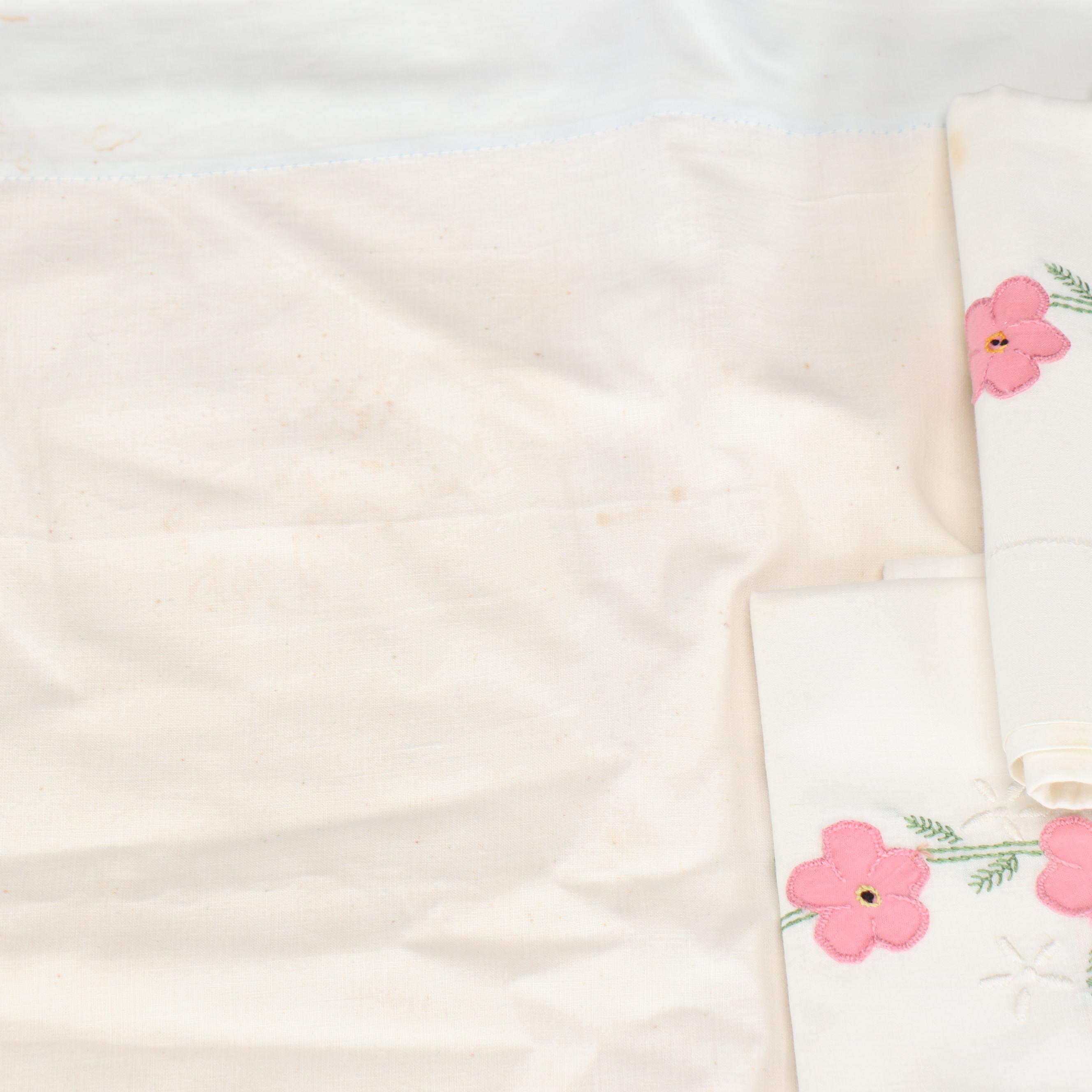 Hand-Embroidered Muslin Sheet Sets with Pamela Kline and More Linens