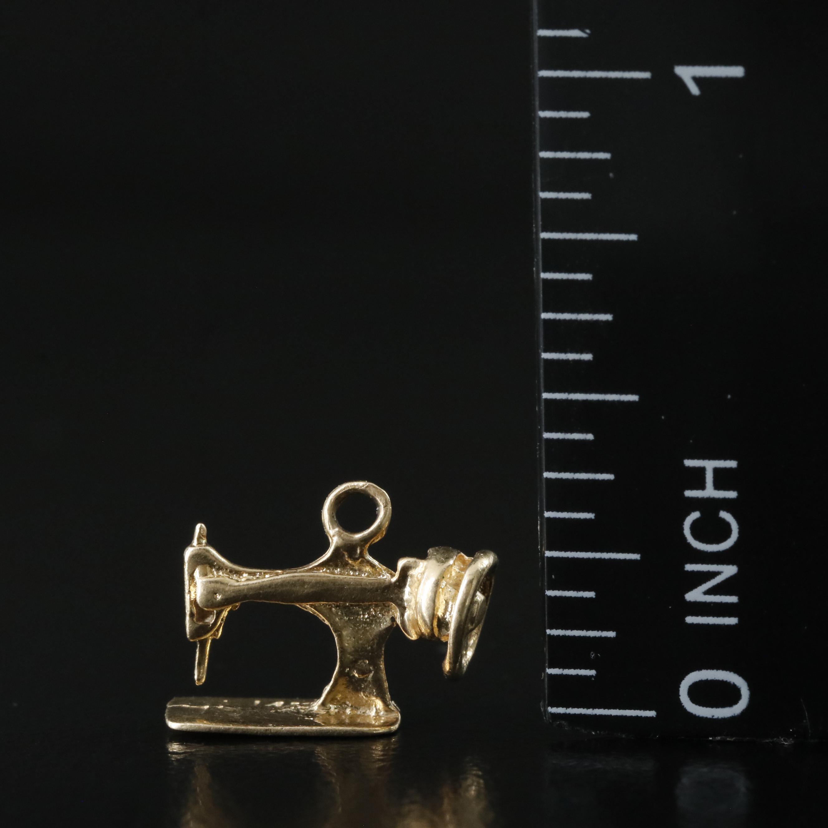 14K Sewing Machine Charm