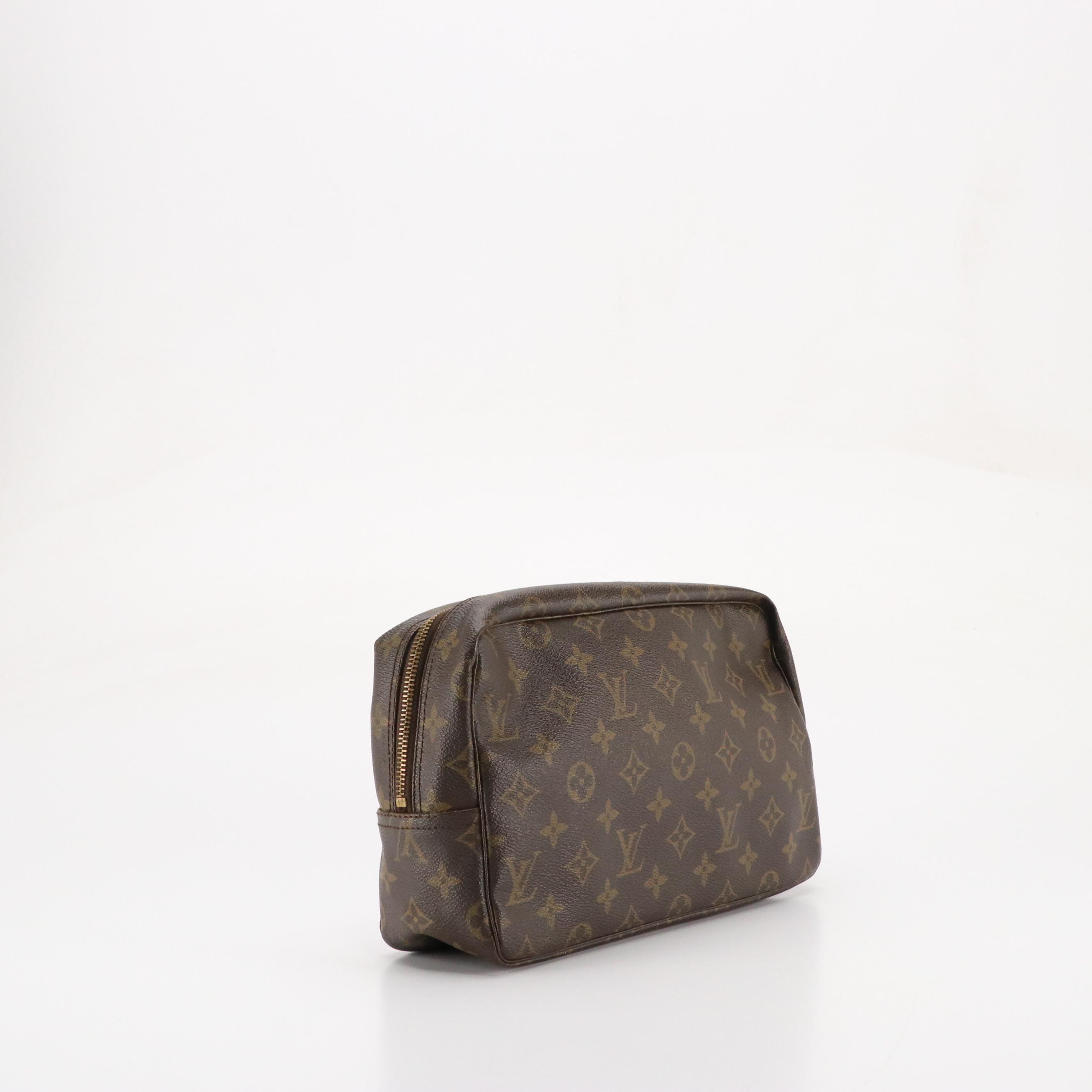 Louis Vuitton Trousse Toilette 28 in Monogram Canvas