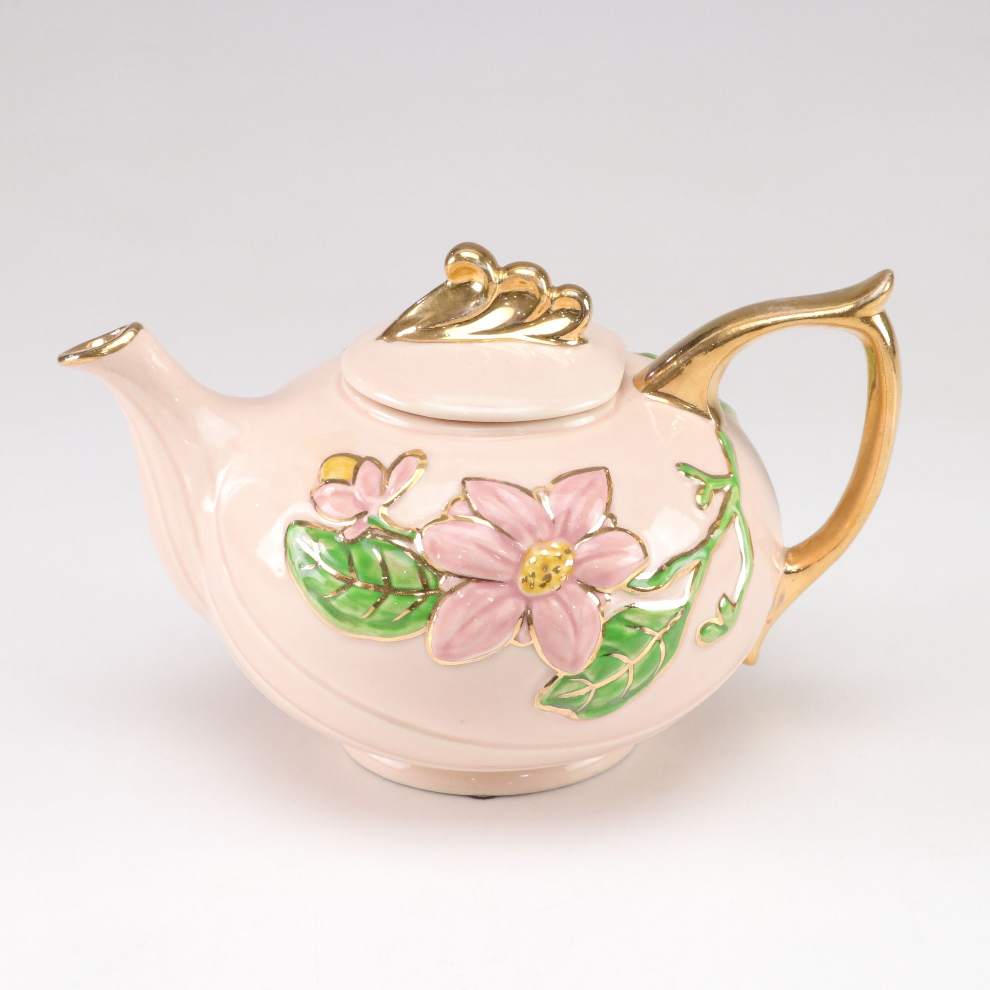 Hull Art Pottery "Magnolia Pink" Glossy Tea Set with Gilt Trim, 1940s