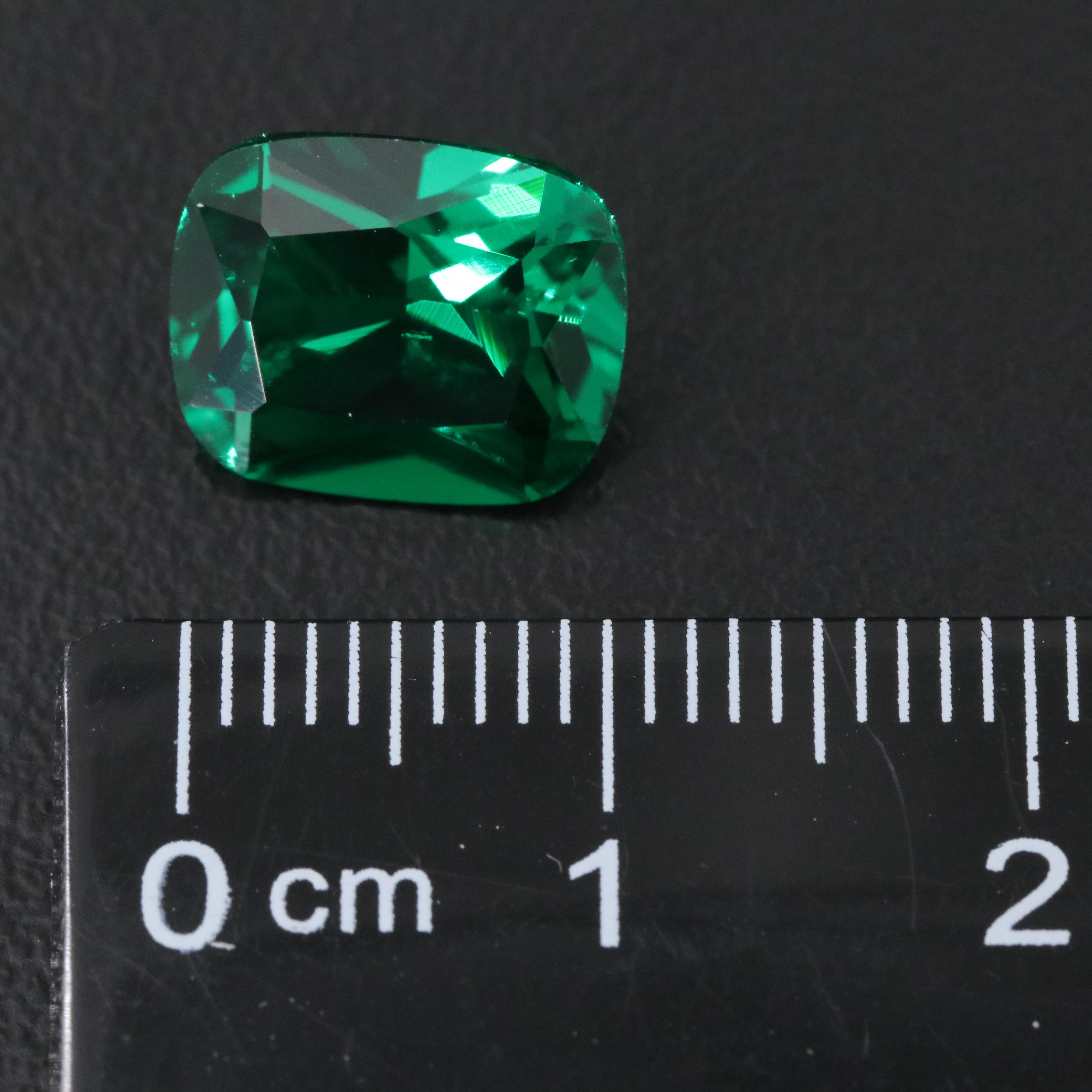 Loose 3.56 CT Glass