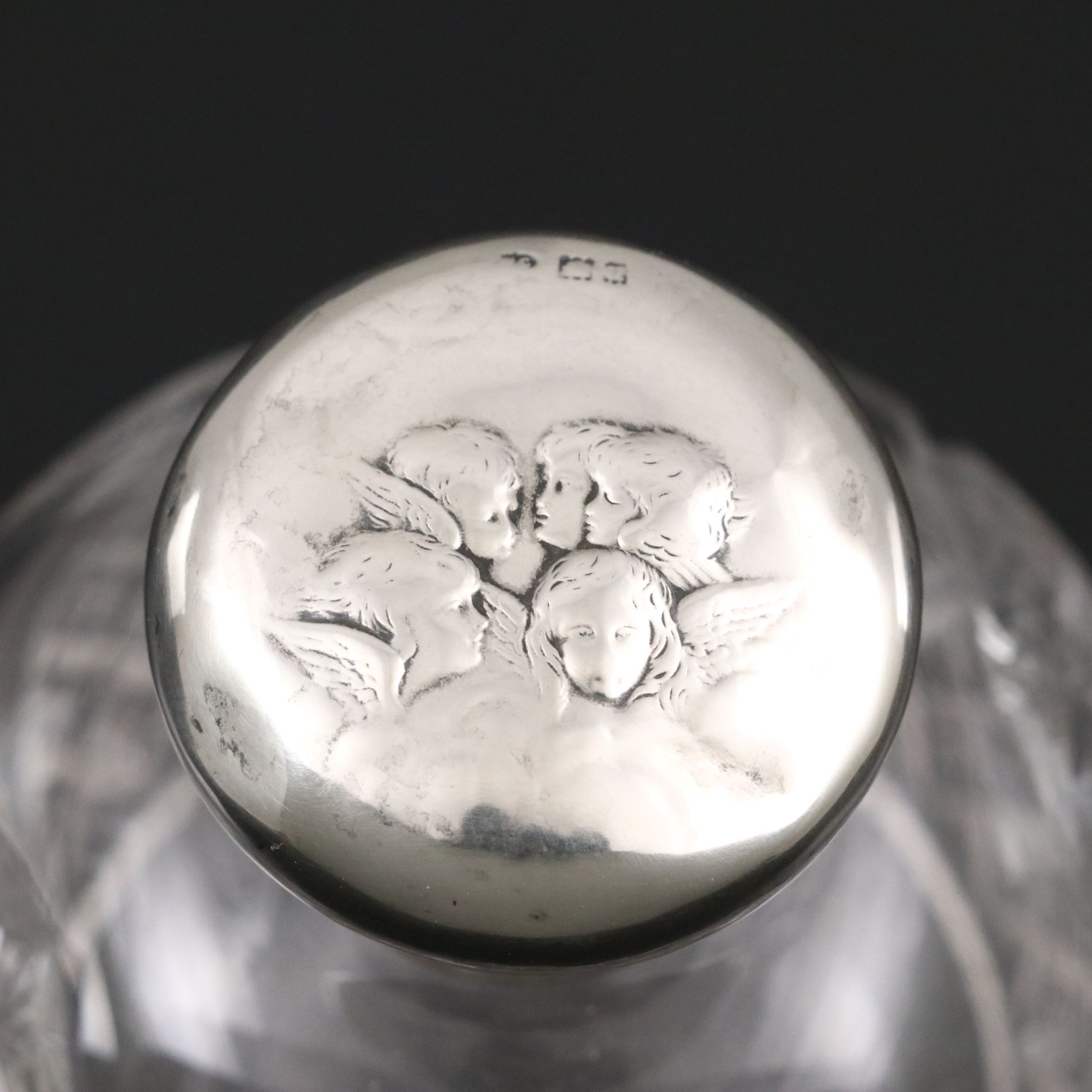 English William Comyns Sterling Silver and Cut Glass Scent Bottle, 1908