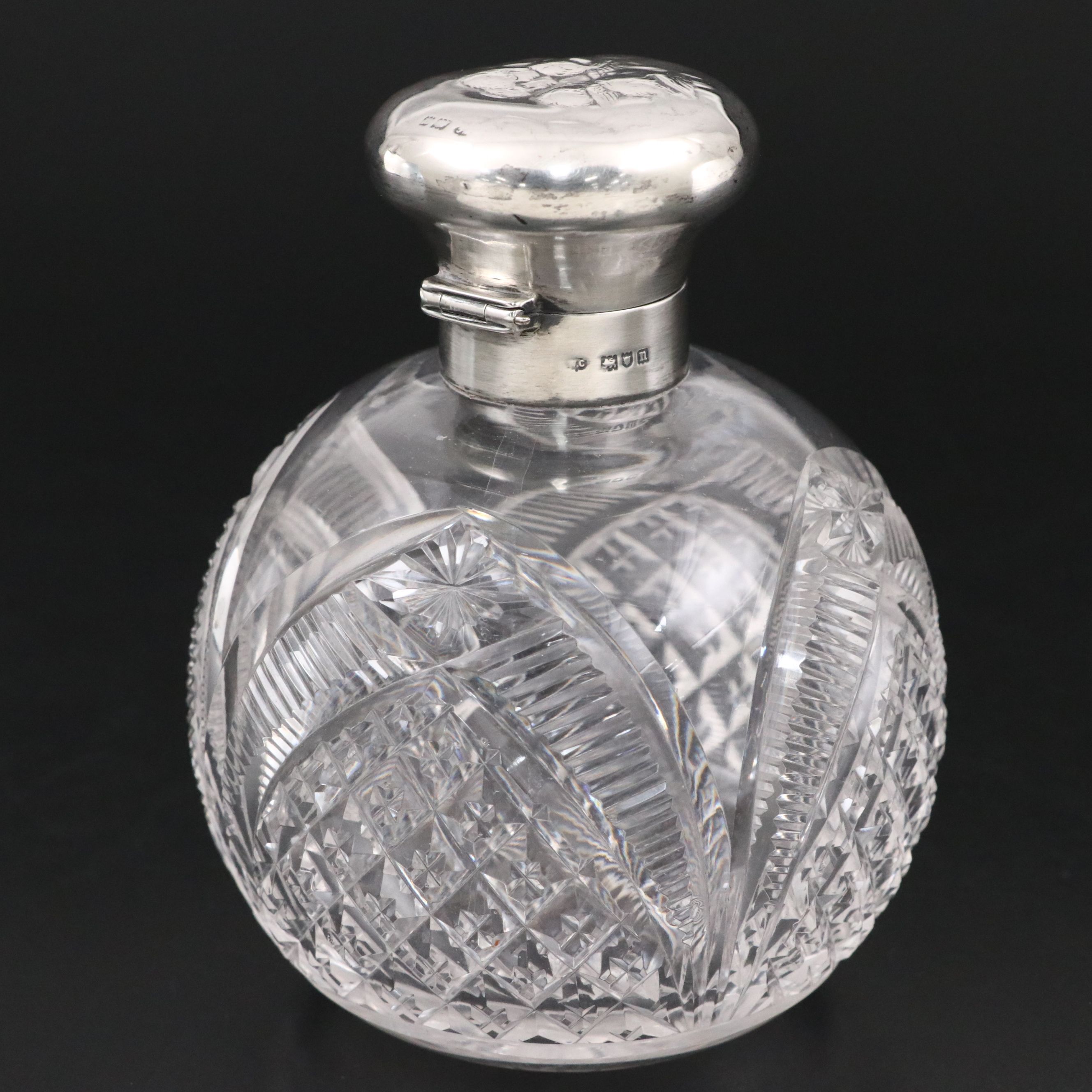 English William Comyns Sterling Silver and Cut Glass Scent Bottle, 1908