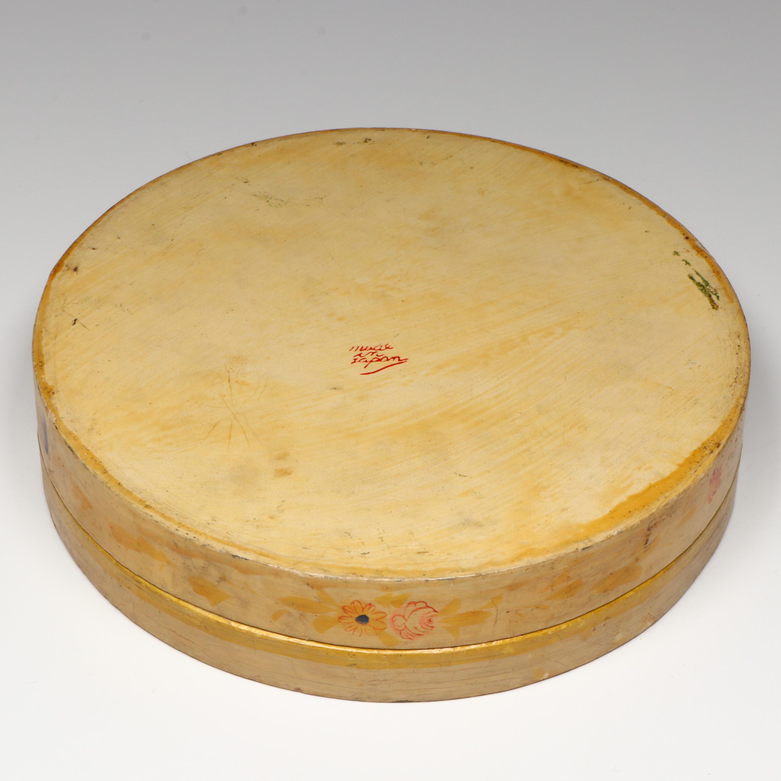 Vintage Japanese Porcelain Divided Dish in Lacquerware Box