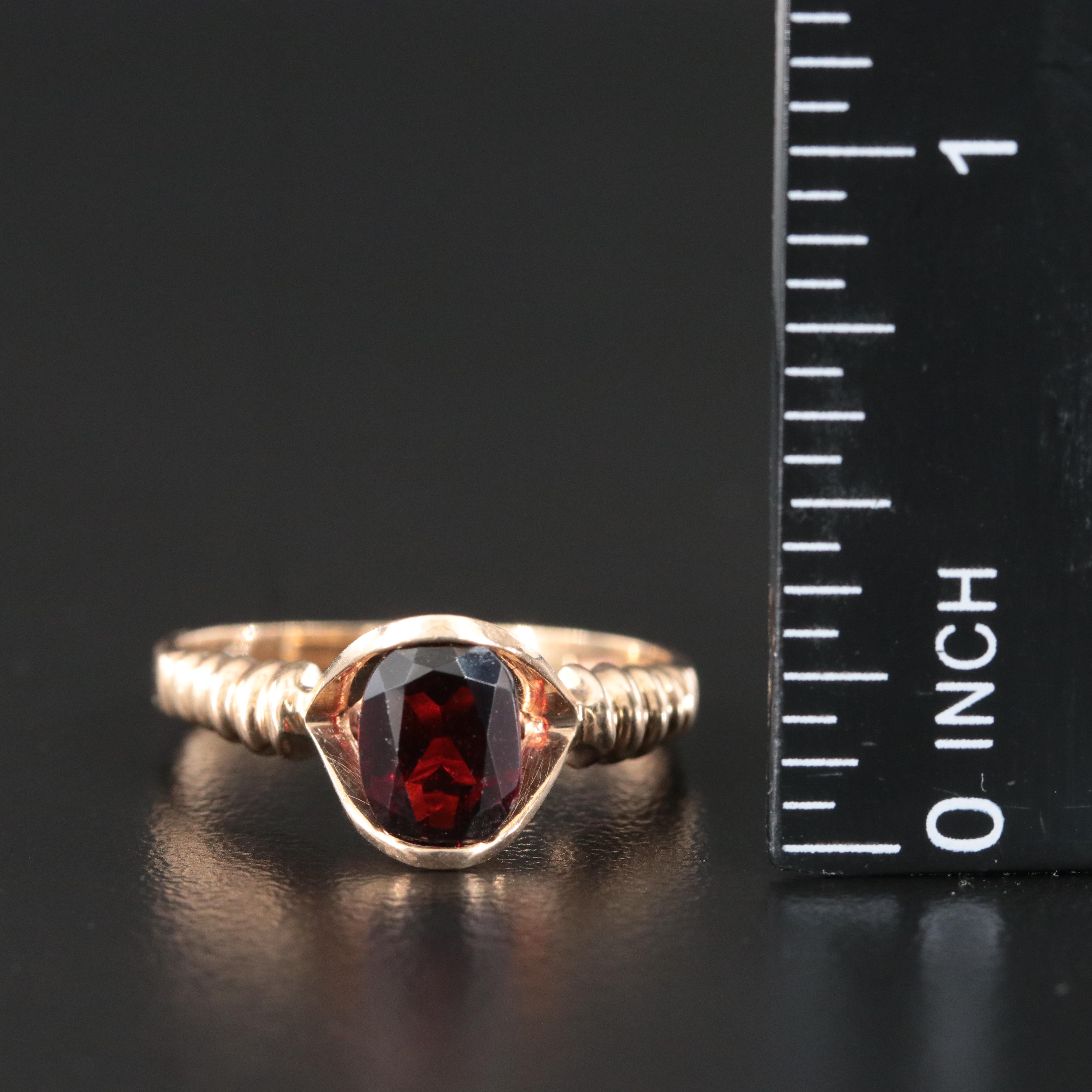 10K Garnet Modern Ring