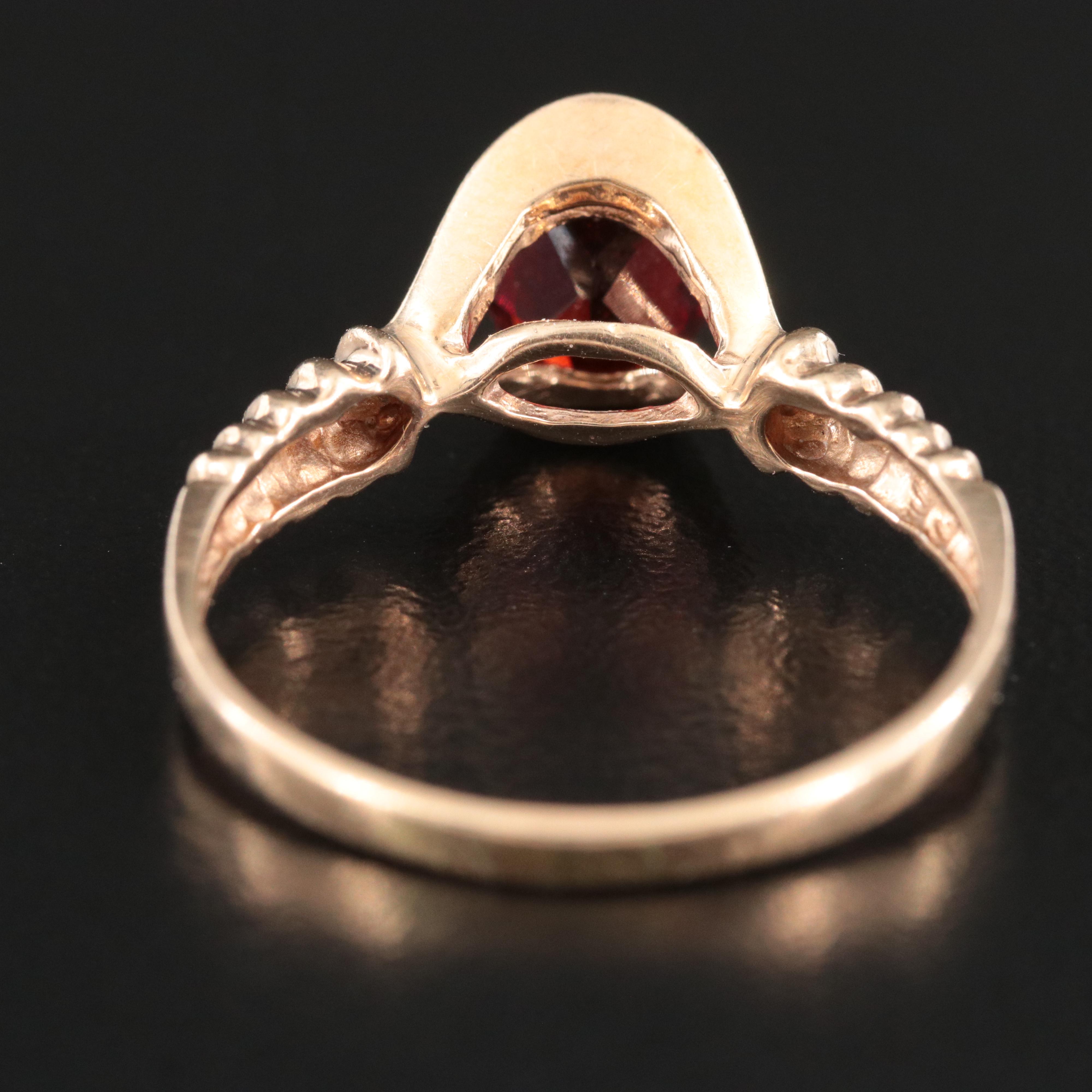 10K Garnet Modern Ring