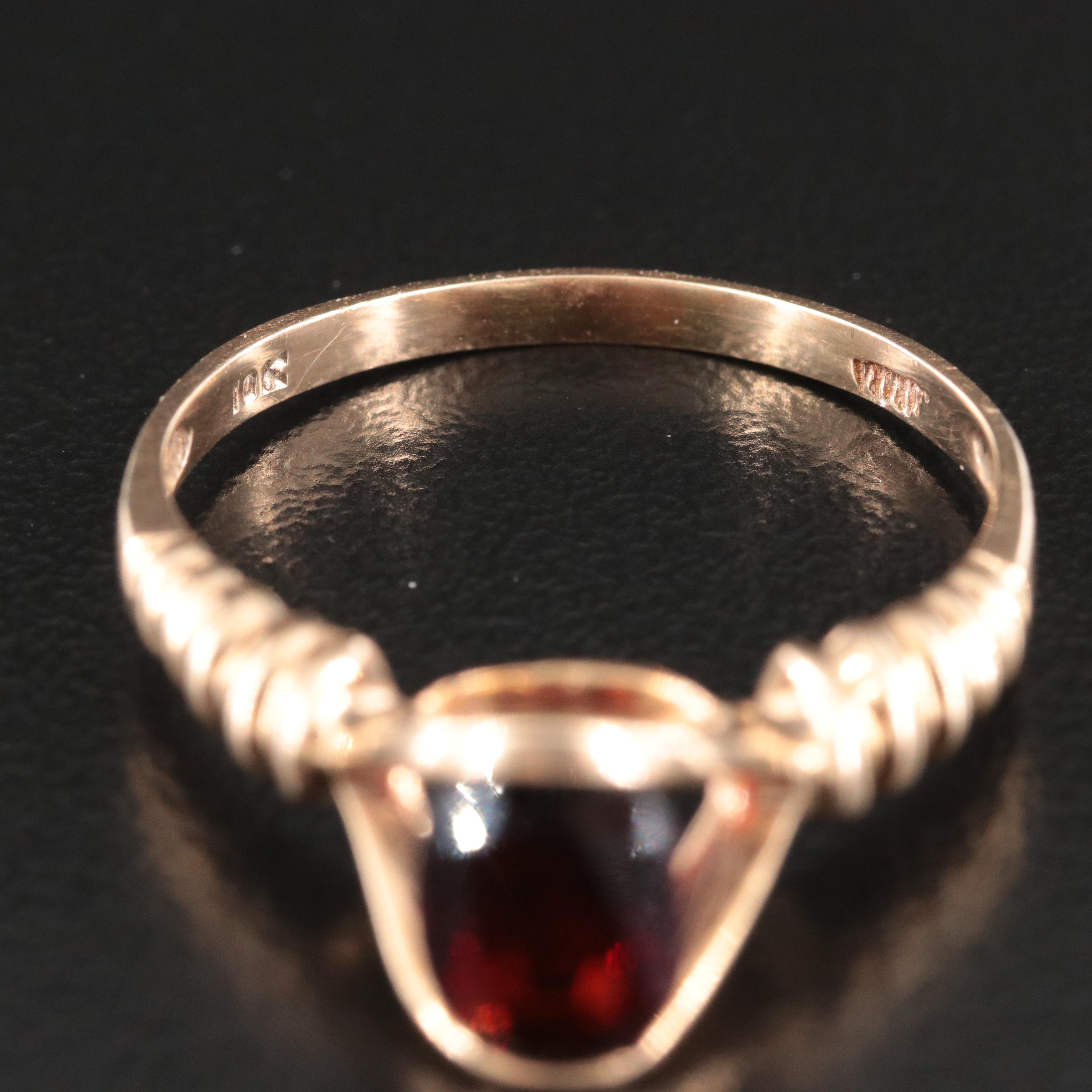 10K Garnet Modern Ring