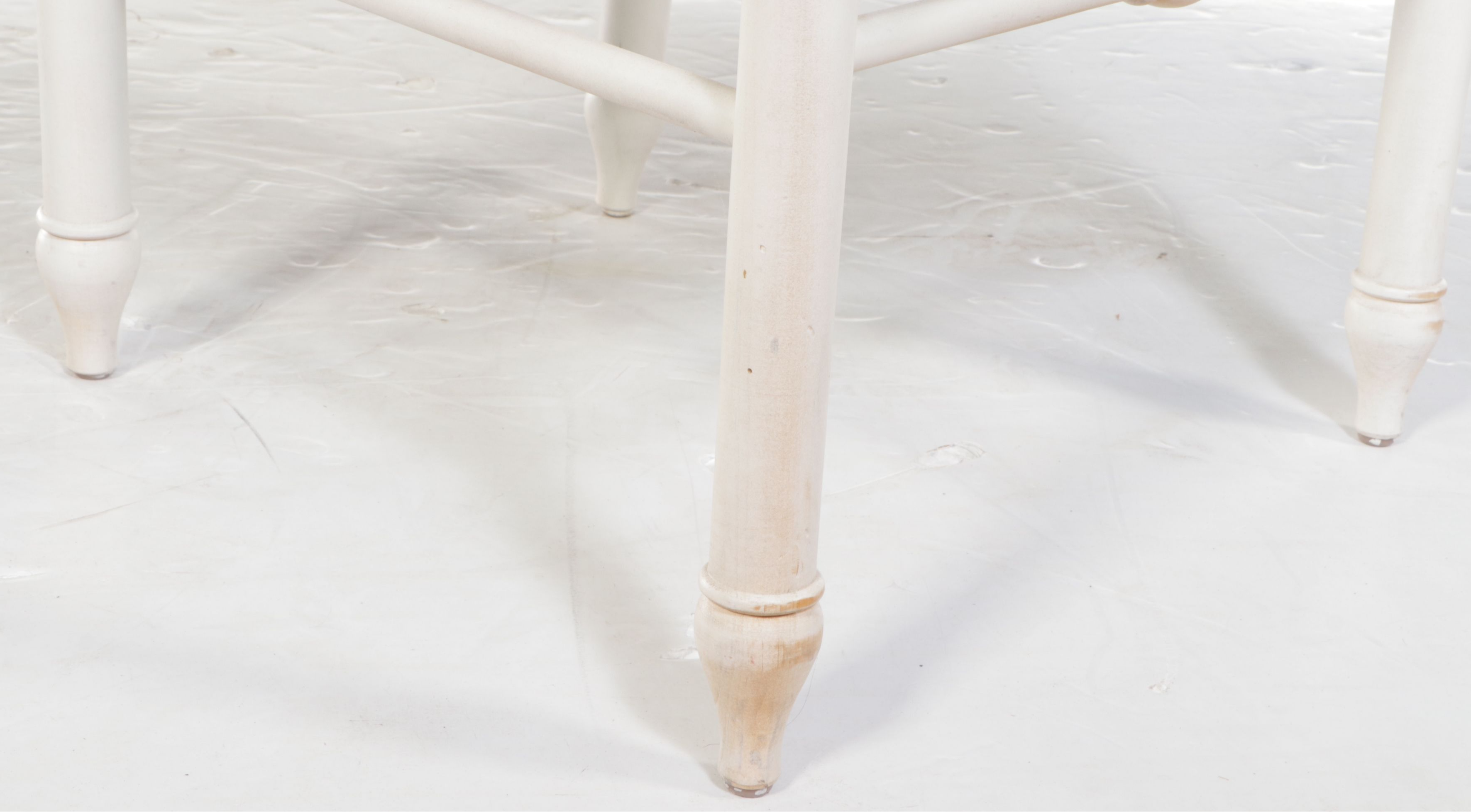 Pair of American Drew White-Painted Wood Ladder-Back Armchairs