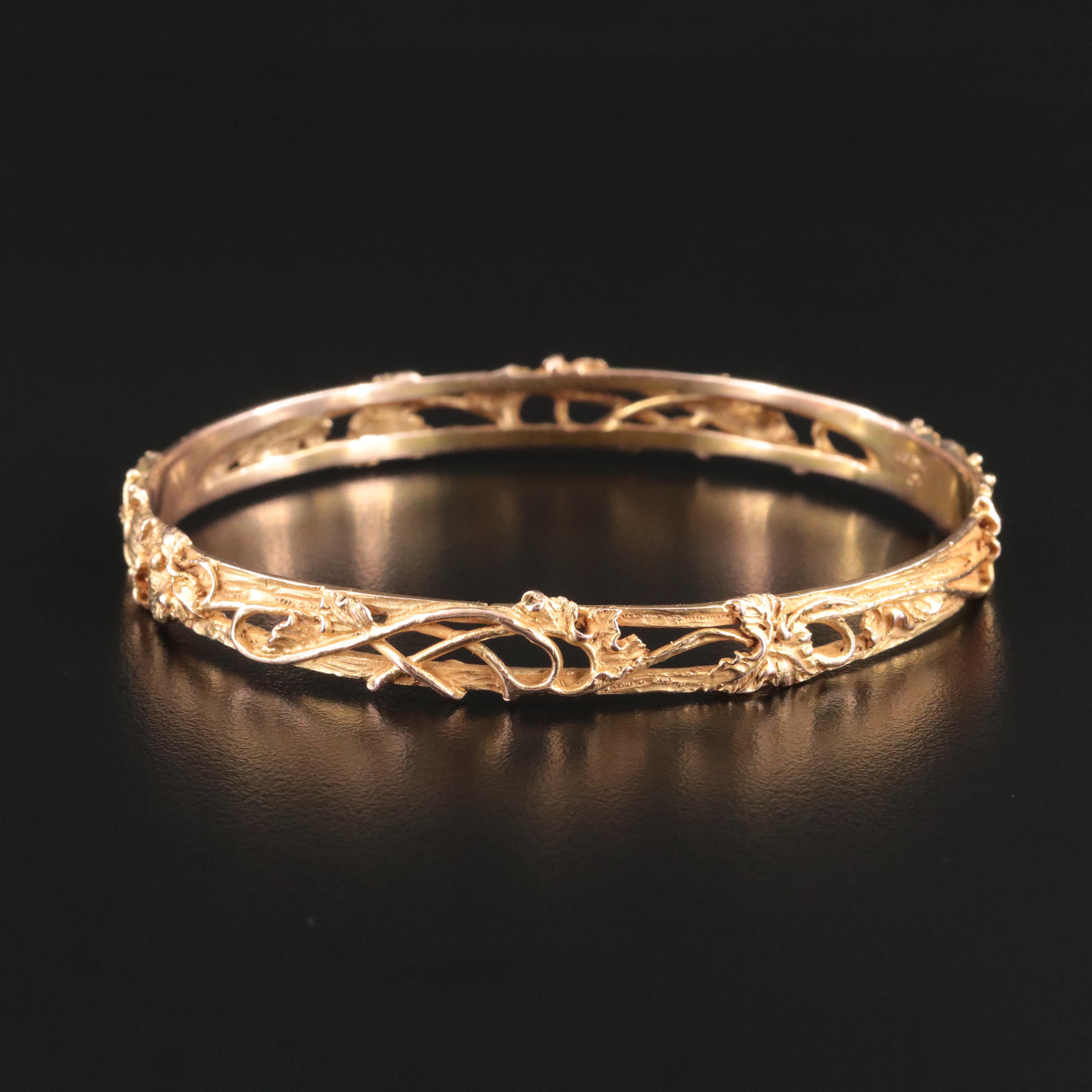 Vintage Walton 10K IVY Bangle