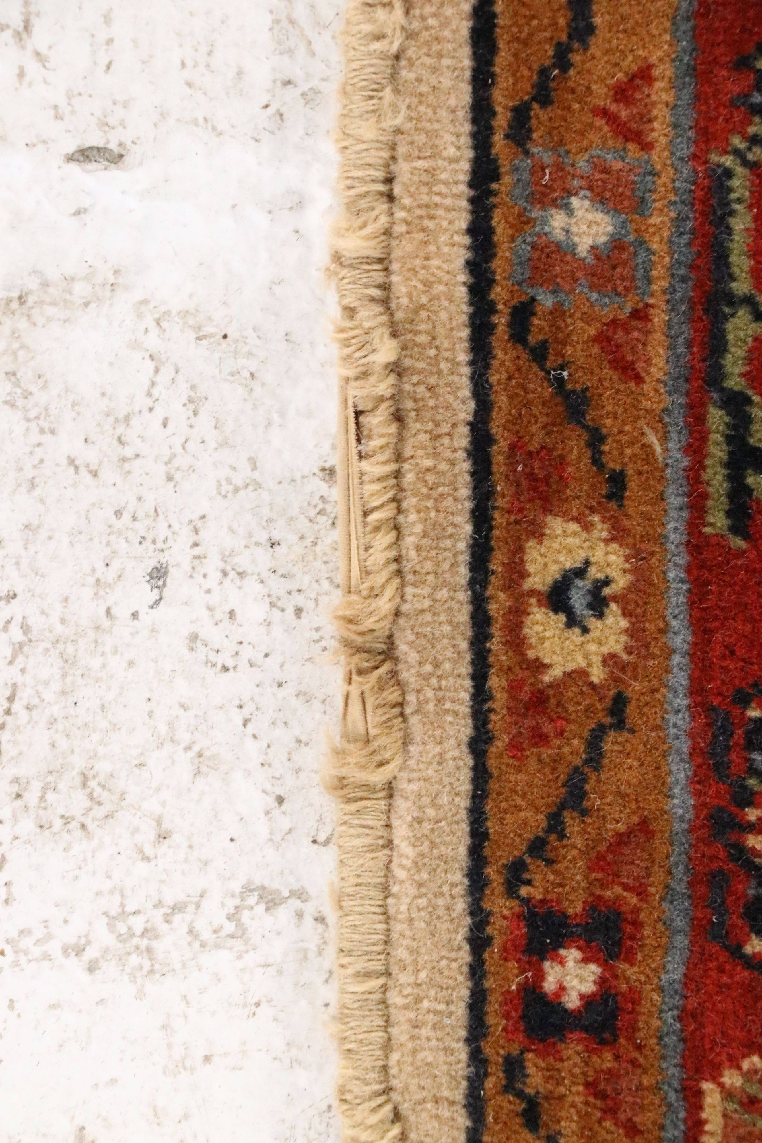 2'6 x 22'4 Machine Made Indian Agra Style Carpet Runner or Stair Runner