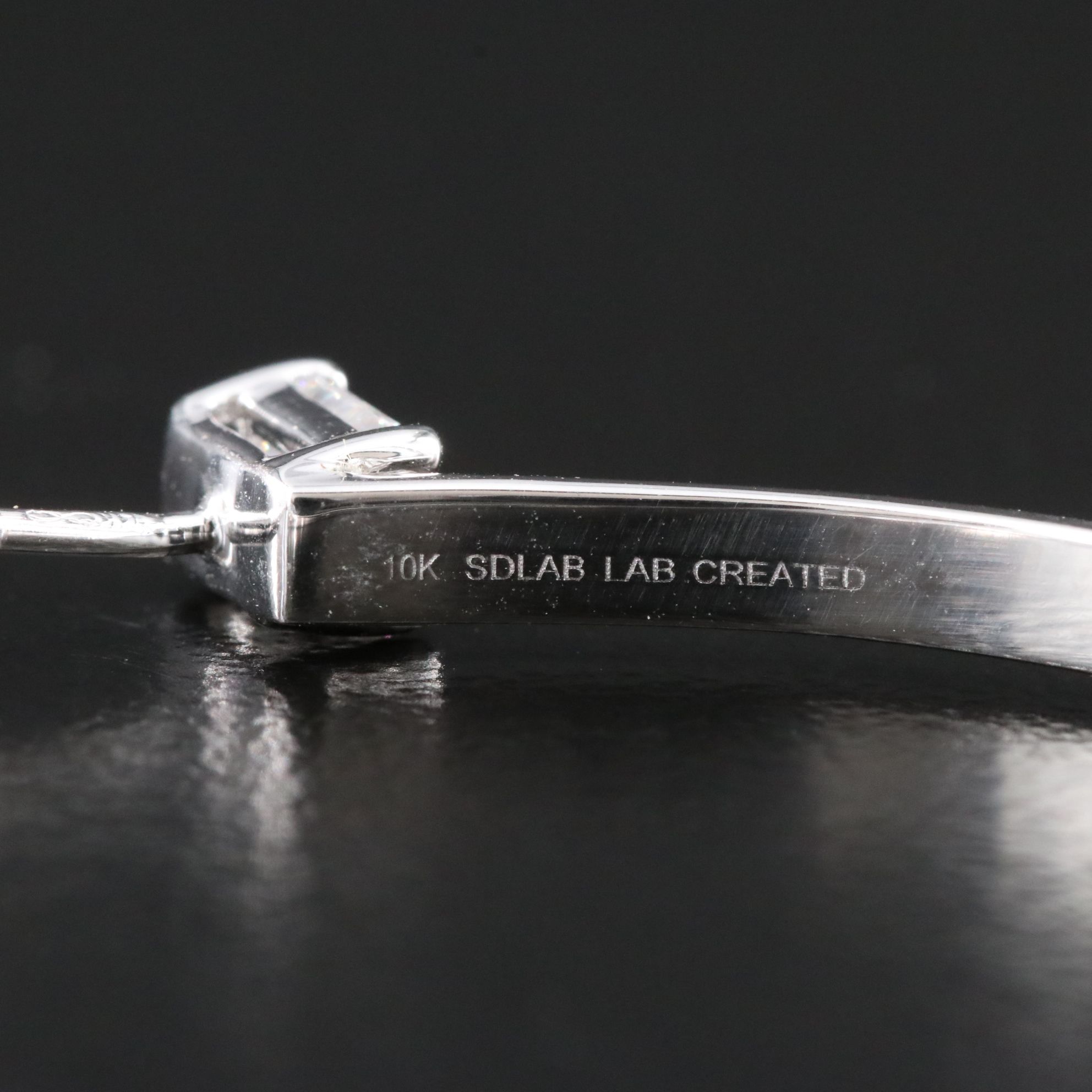 10K 0.66 CTW Lab Grown Diamond Hoop Earrings