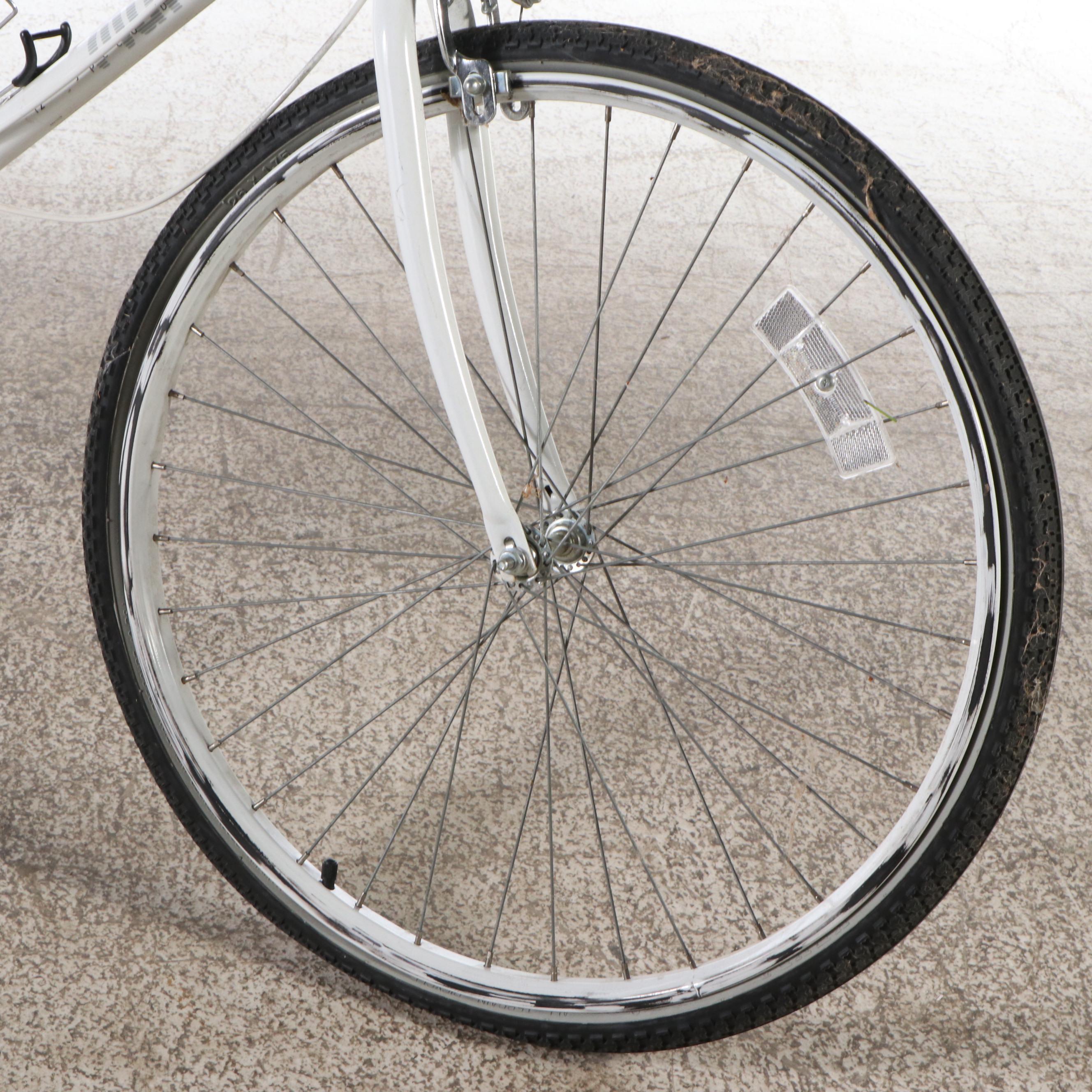 Murray "Bio-Tech" White Cruiser Bicycle