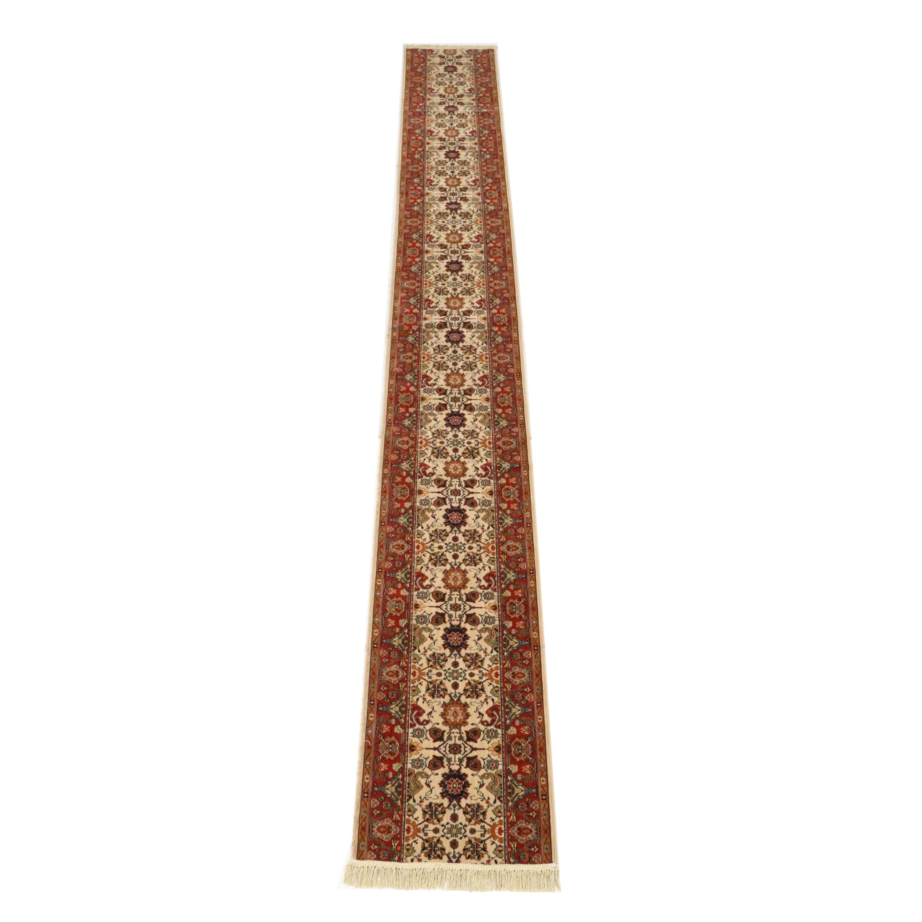 2'6 x 22'4 Machine Made Indian Agra Style Carpet Runner or Stair Runner