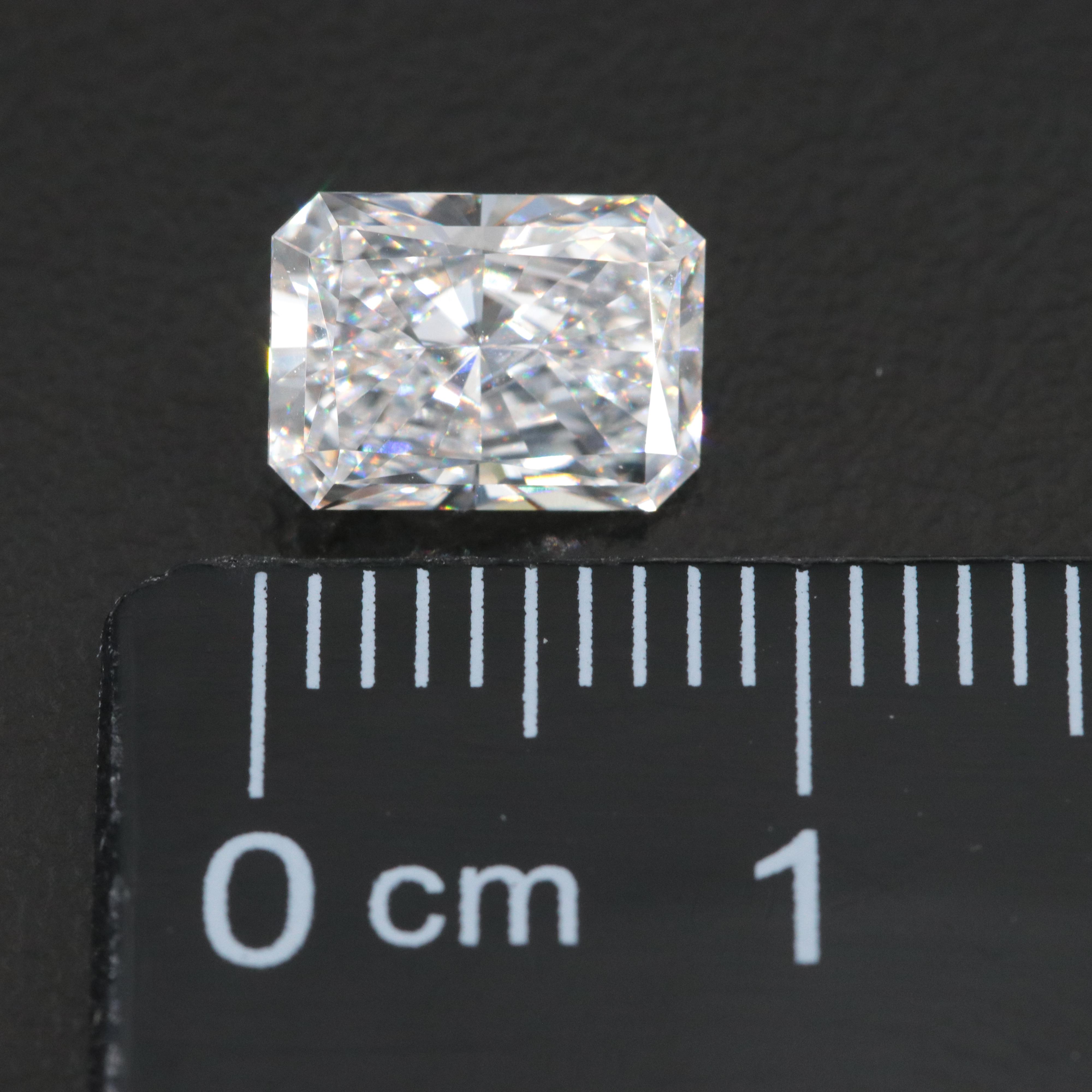 Loose 1.59 CT Lab Grown Diamond with IGI Report