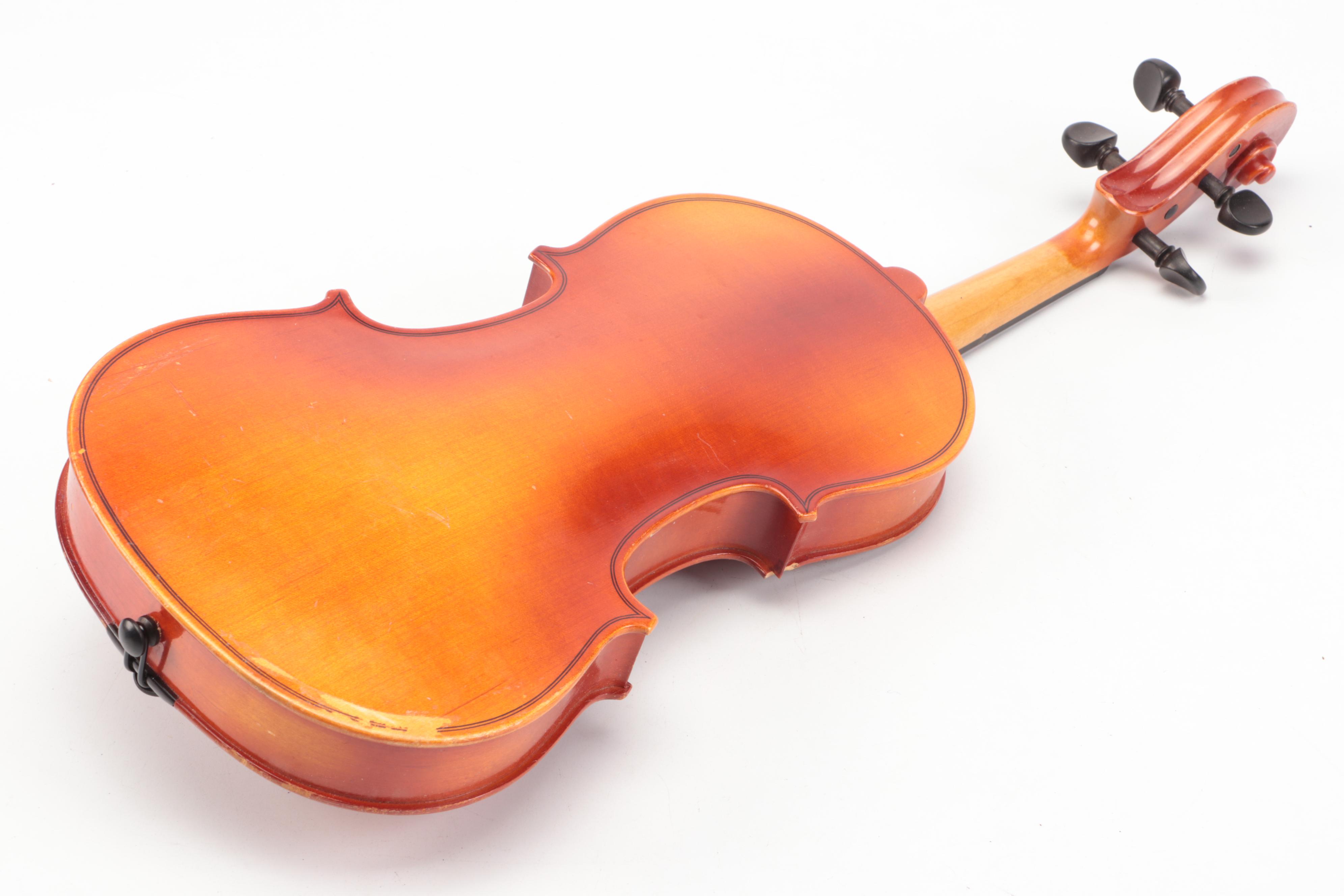 Suzuki 3/4 Violin with Dark Brown Tolex Travel Case