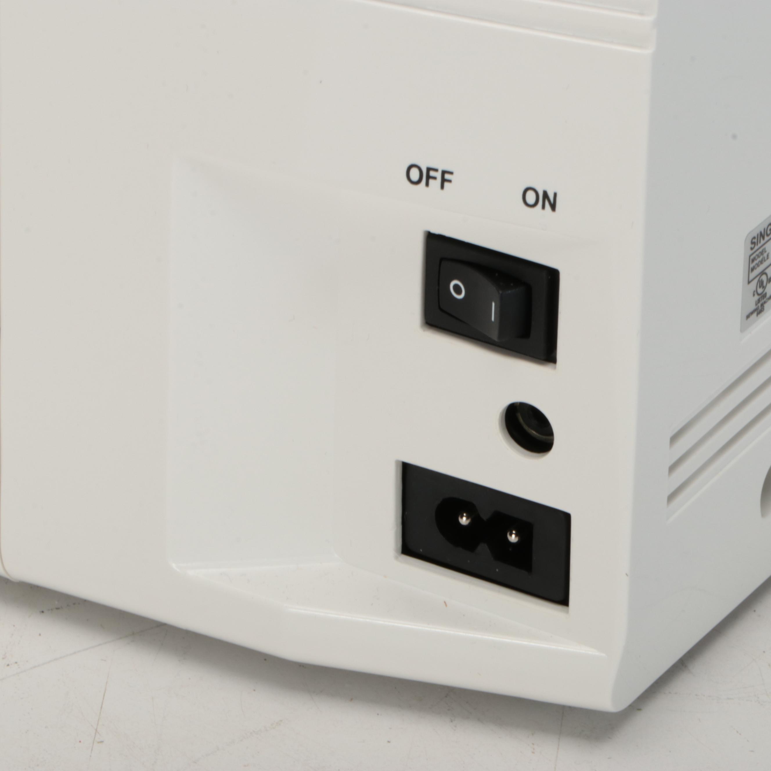 Singer "Fashion Mate" Electric Sewing Machine