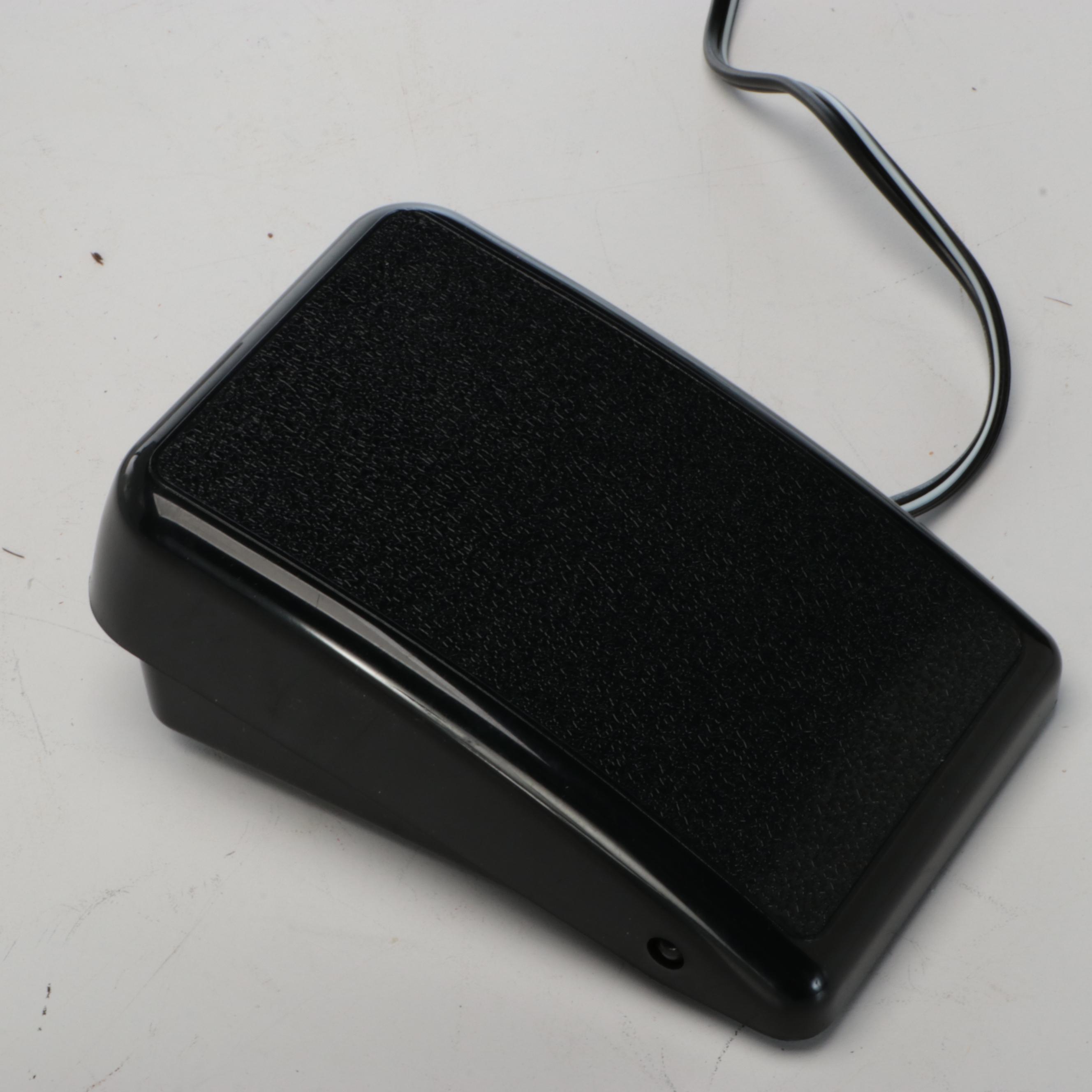 Singer "Fashion Mate" Electric Sewing Machine