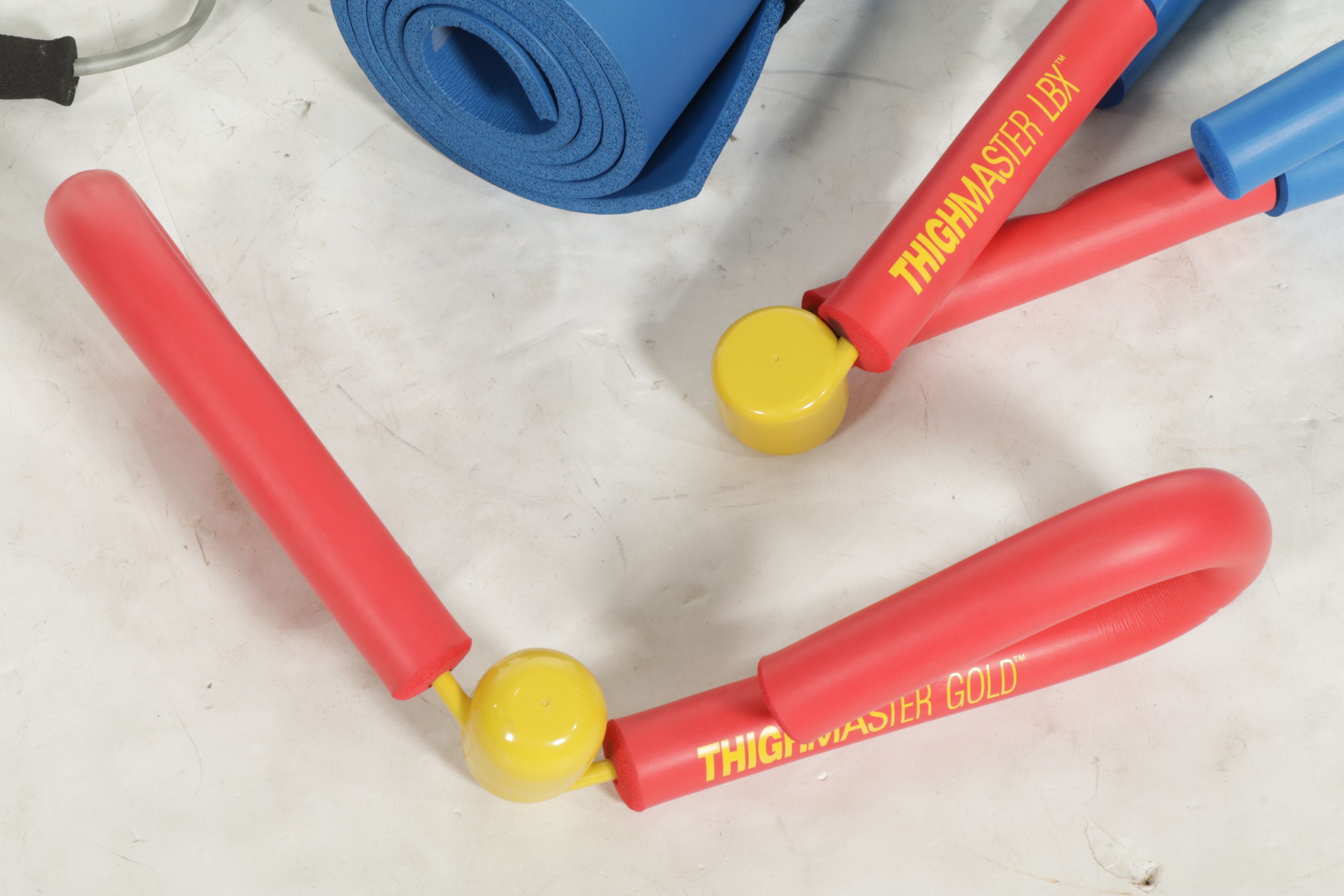 Suzanne Somers ThighMaster LBX with Ab Trainer, Yoga Mat & Workout Equipment