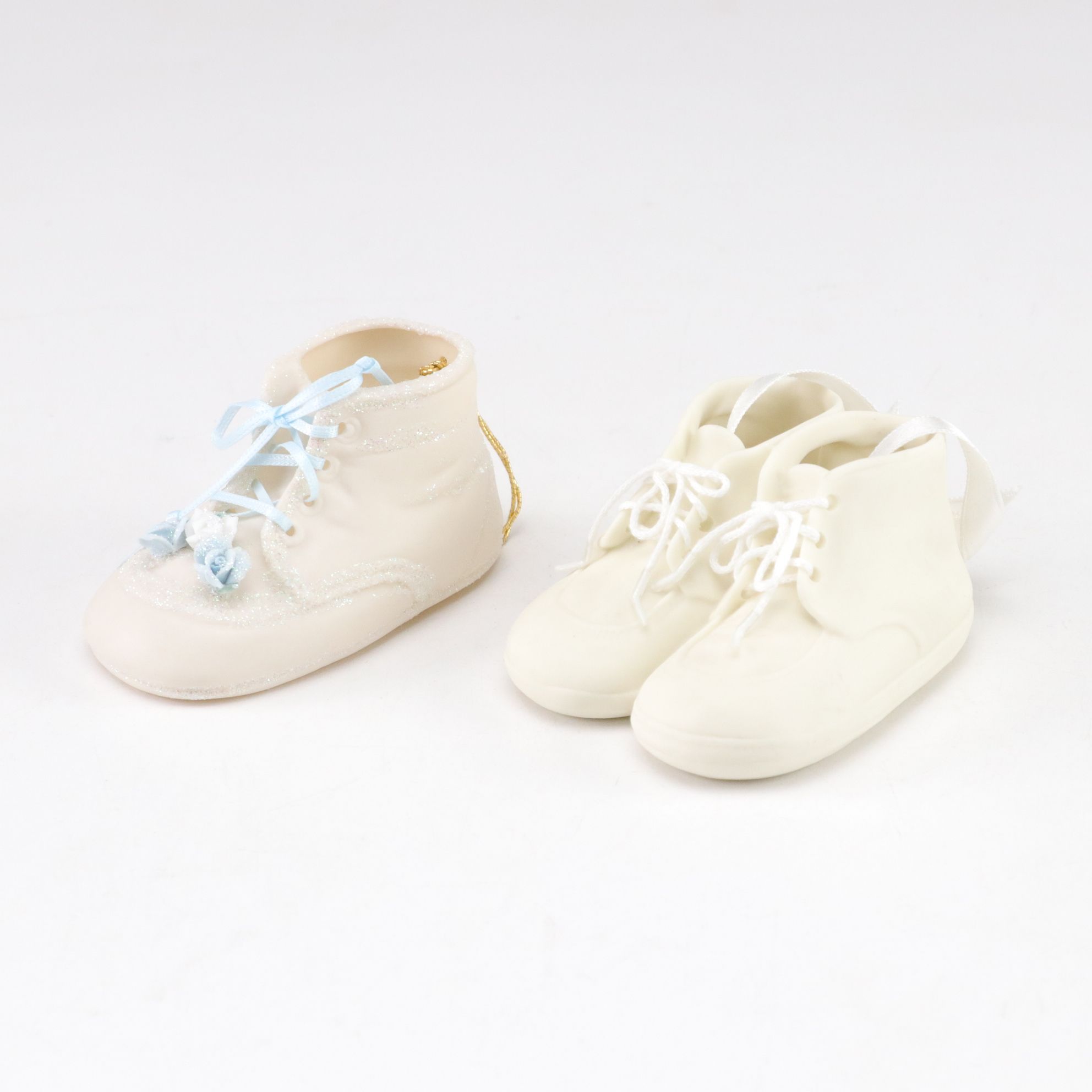 Grace Kemper Hand-Decorated Egg with "Holiday Surprise" and More Decor, 1980s