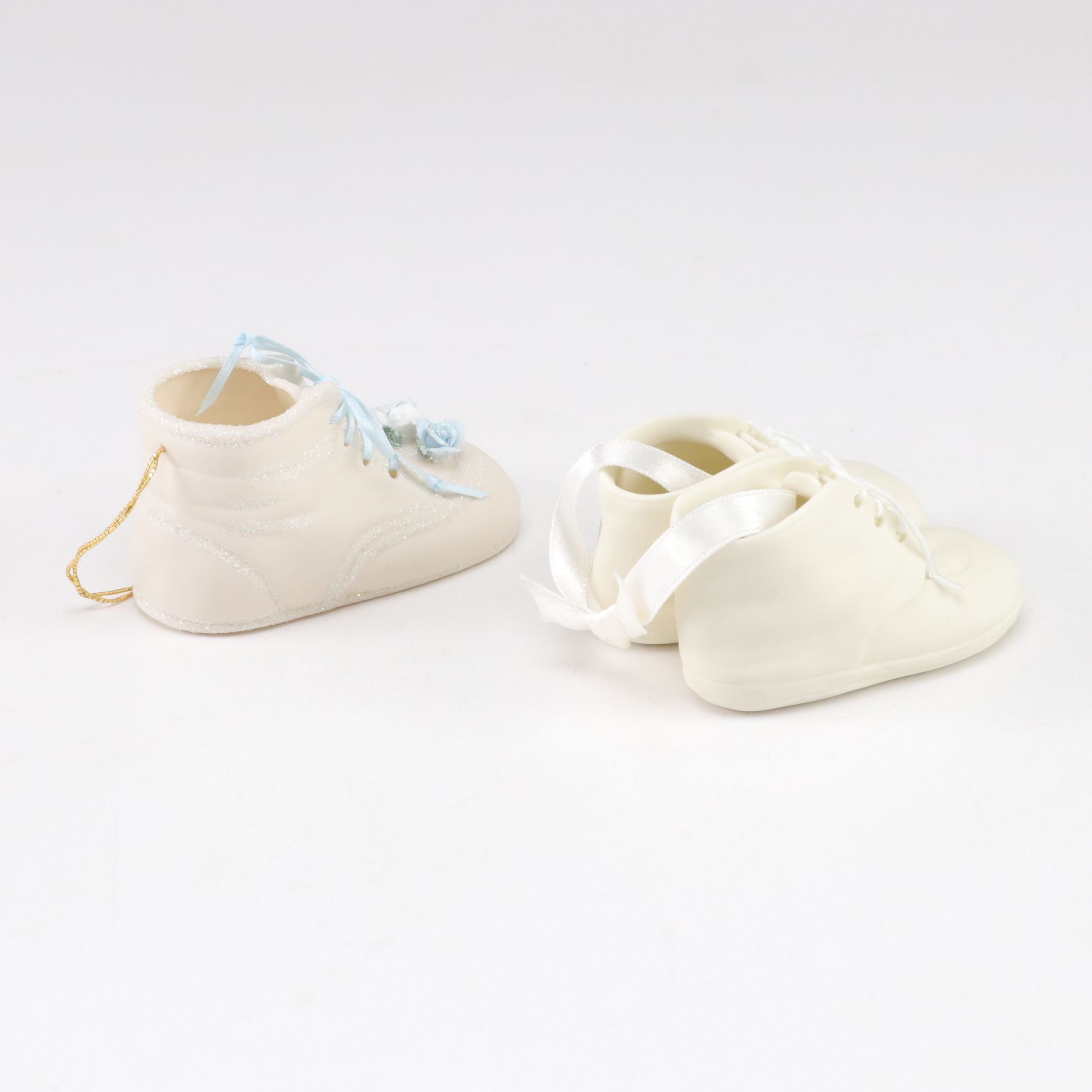 Grace Kemper Hand-Decorated Egg with "Holiday Surprise" and More Decor, 1980s