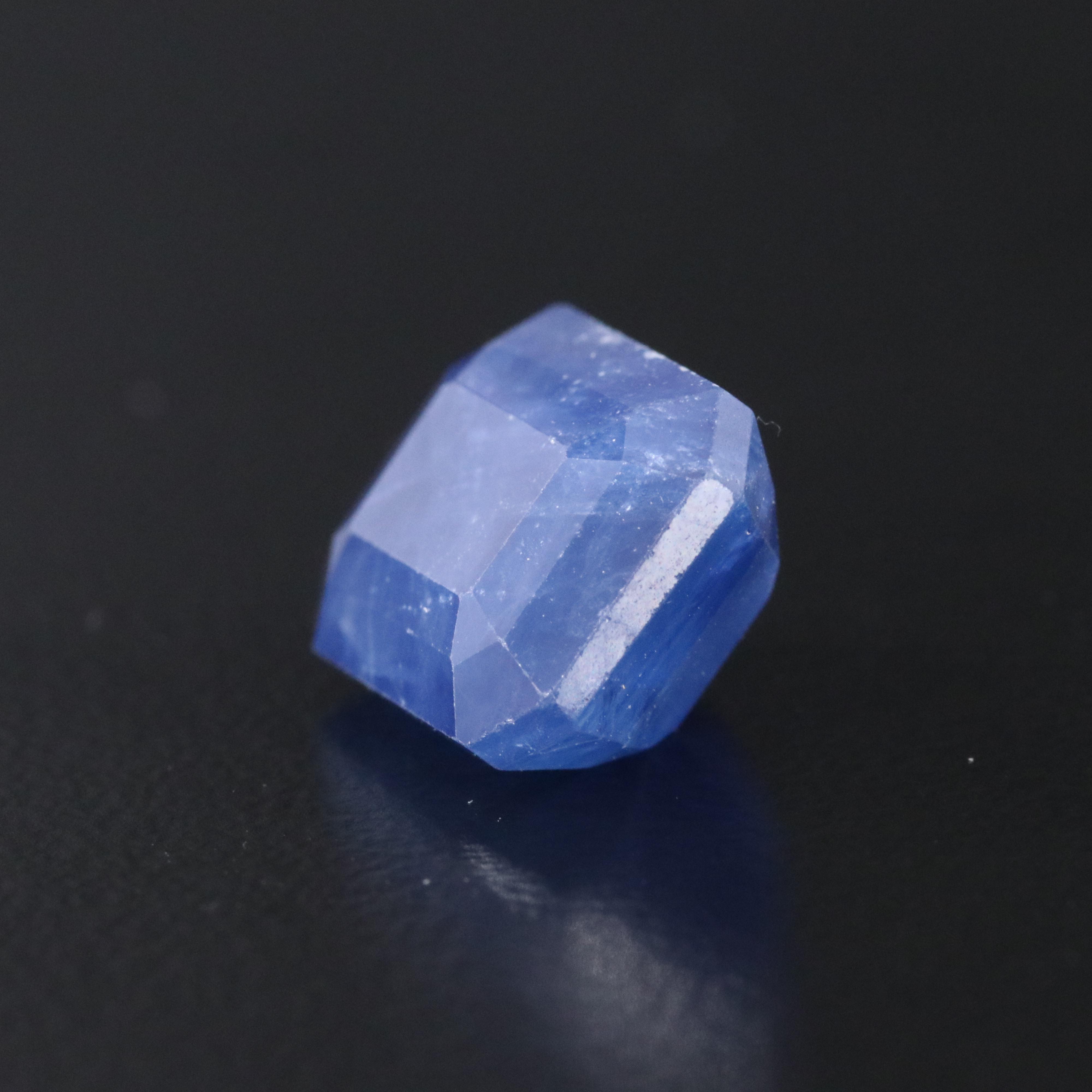 Loose 7.15 CT Sapphire with GIA Report