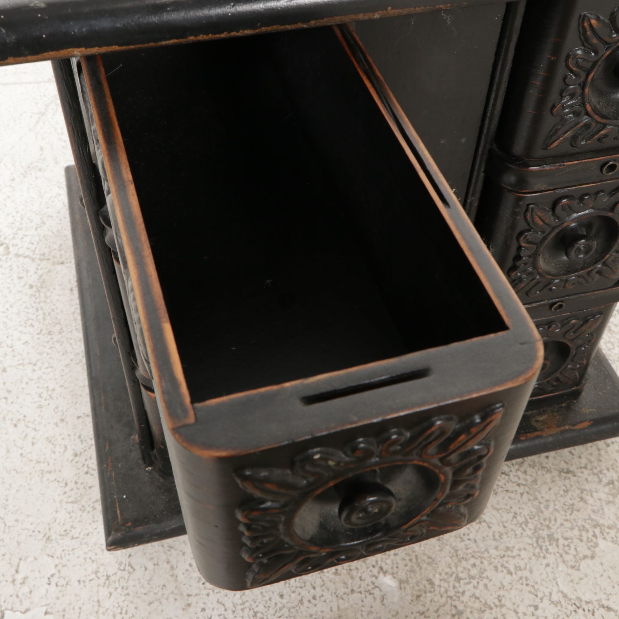 Wooden Six-Drawer Sewing Supplies Storage Chest